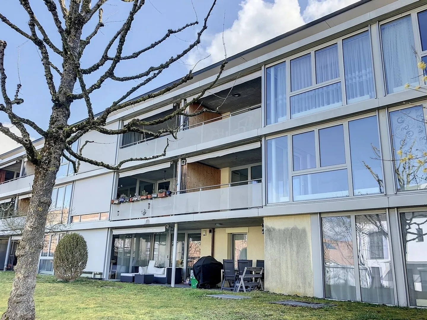 In einem ruhigen und familienfreundlichen Viertel gelegen - Foto 1 von 3