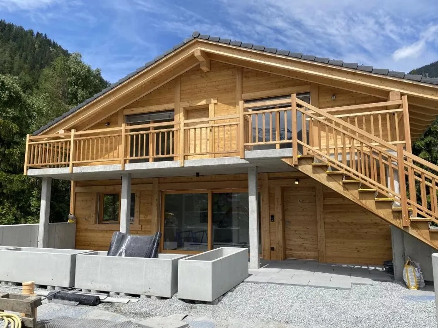Großzügige Familienwohnung, völlig neu! - Foto 4 von 8
