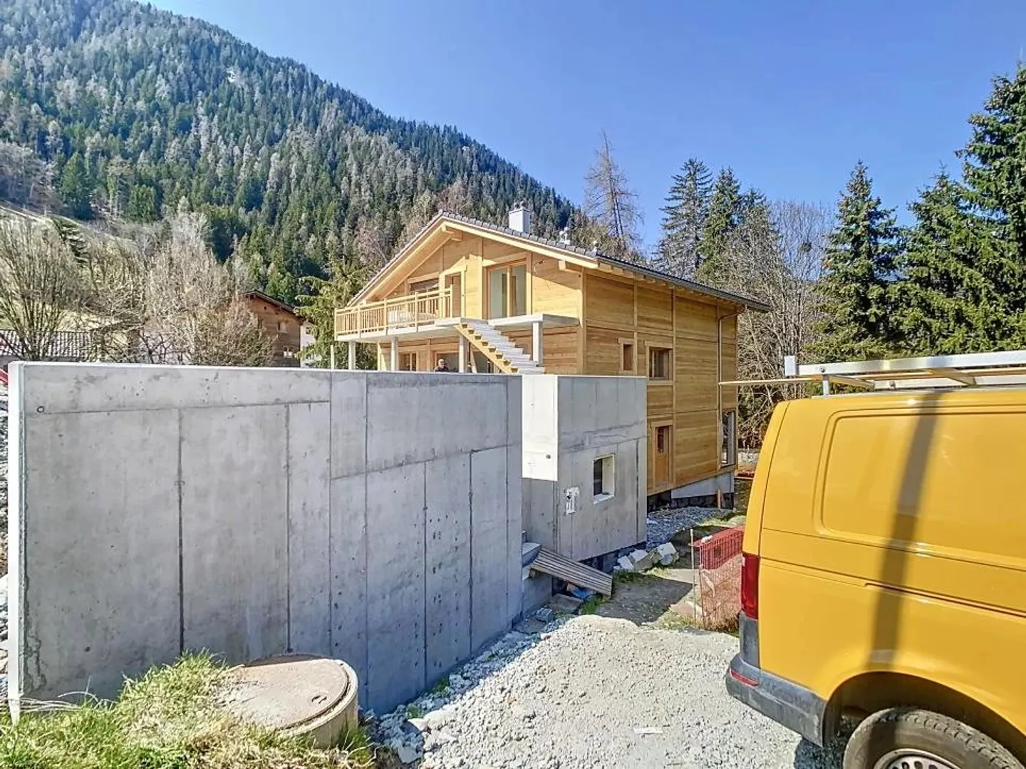 Großzügige Familienwohnung, völlig neu! - Foto 5 von 8