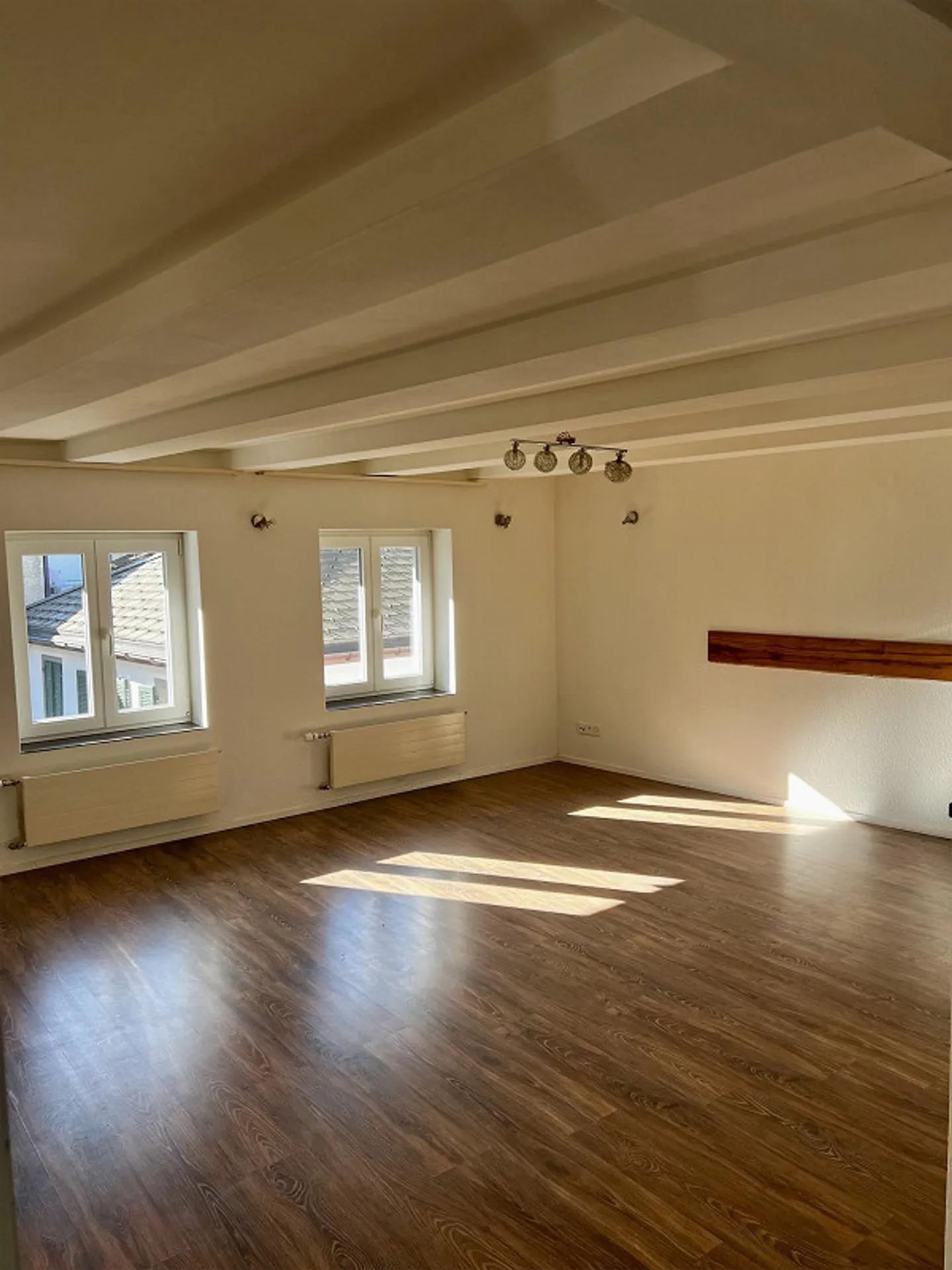 3.5 Room Apartment in Mollis - Photo 1 of 6