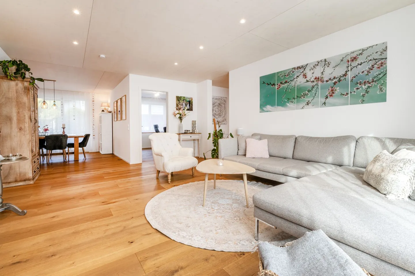 Appartement de jardin de 4,5 pièces de haute qualité dans un quartier familial calme sans circulation de transit - Photo 3 sur 27