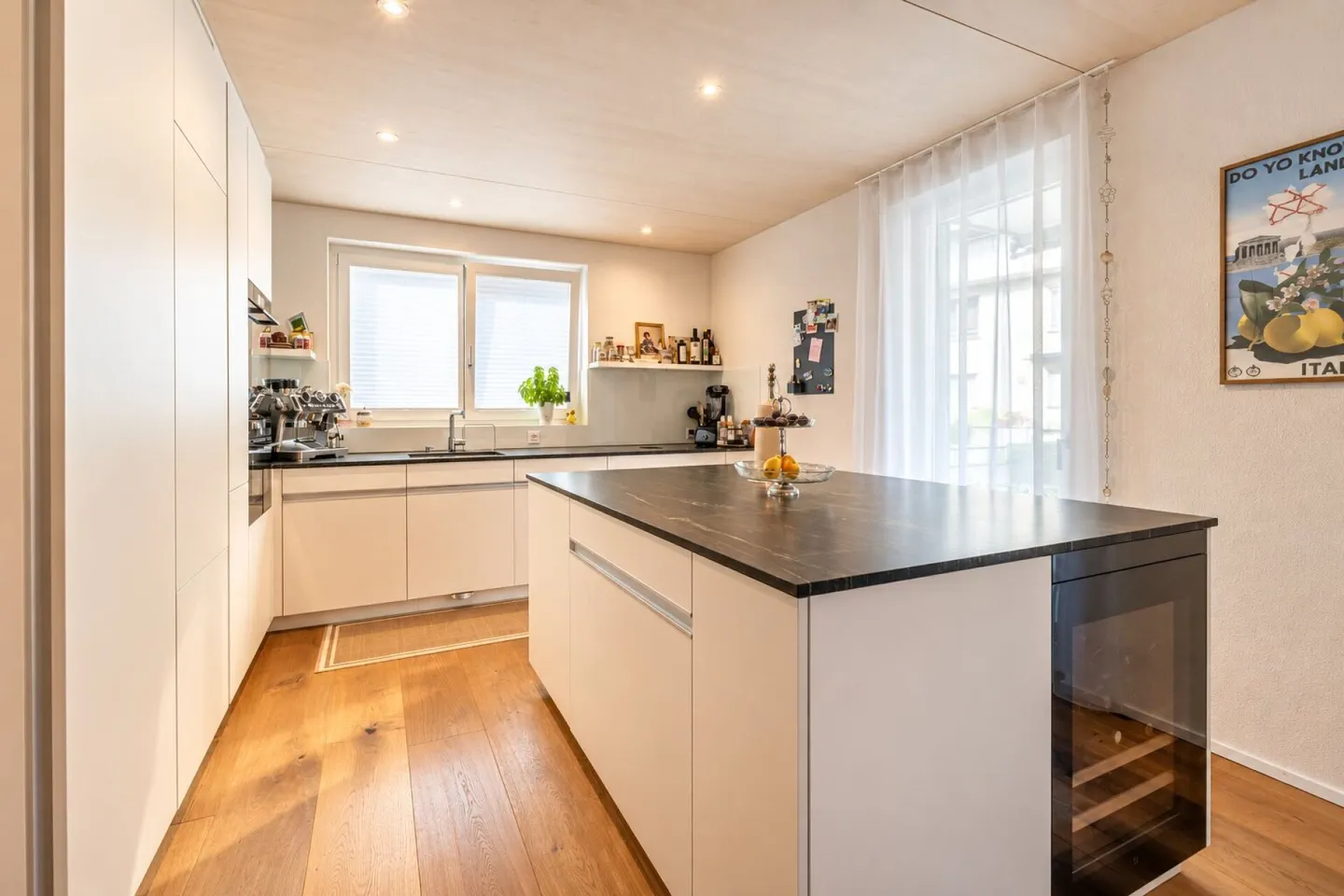 Appartement de jardin de 4,5 pièces de haute qualité dans un quartier familial calme sans circulation de transit - Photo 4 sur 27