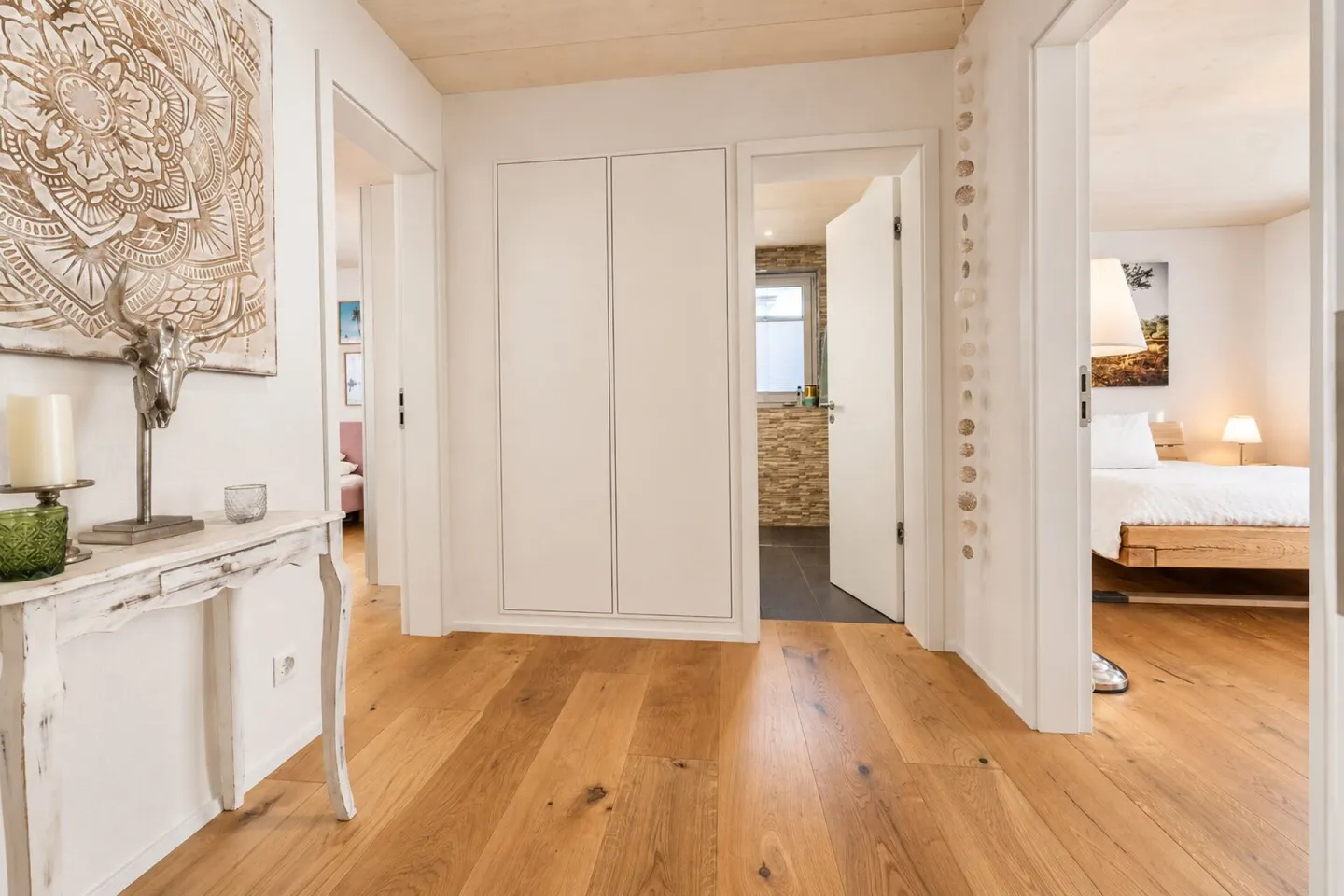 Appartement de jardin de 4,5 pièces de haute qualité dans un quartier familial calme sans circulation de transit - Photo 7 sur 27