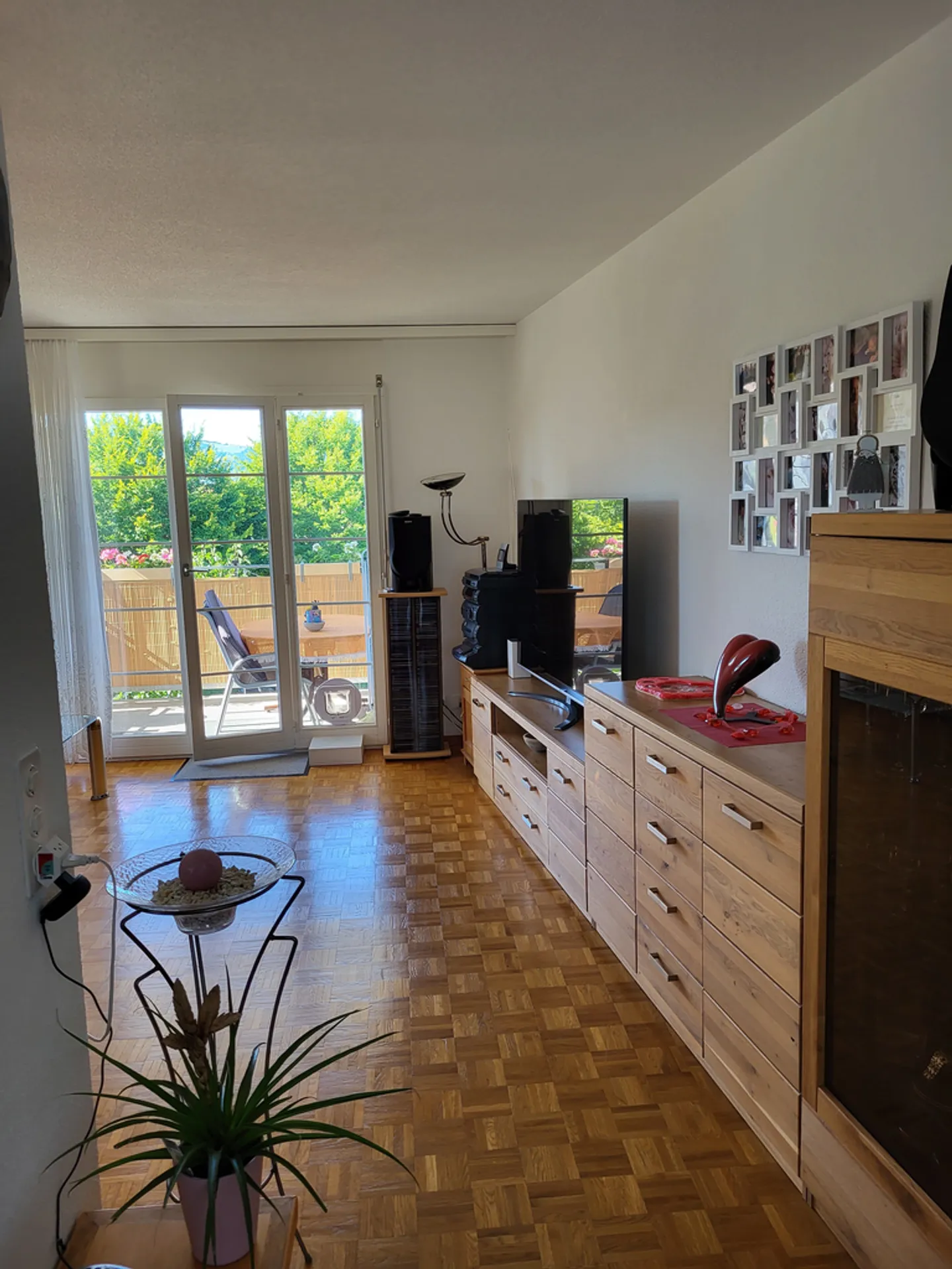 Charming apartment in the heart of Wolfhausen - Photo 4 of 11