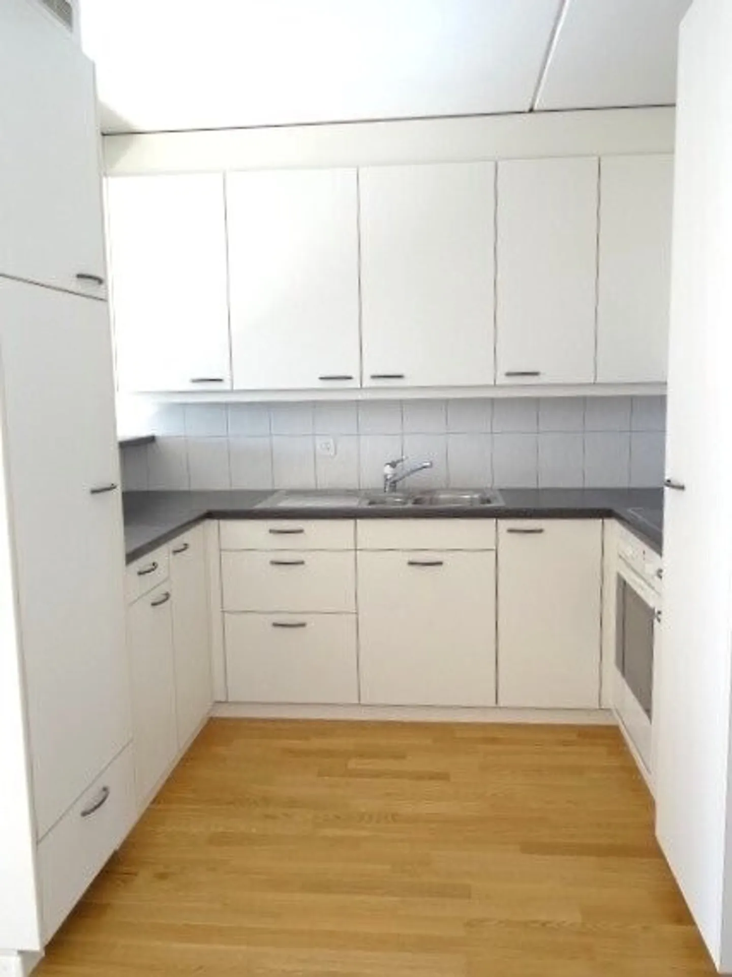 Appartamento 2.5 vani di 67 m² al 7° piano con balcone - Foto 2 di 10