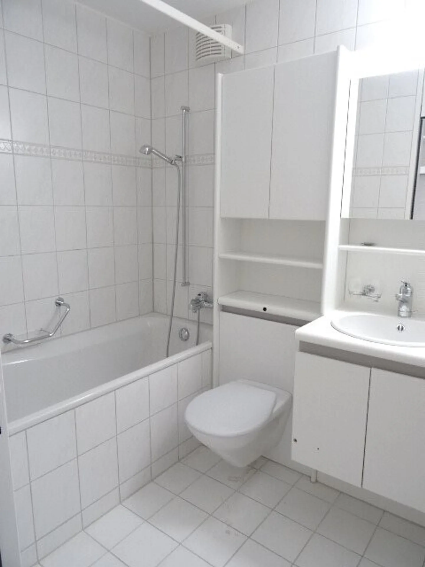 Appartamento 2.5 vani di 67 m² al 7° piano con balcone - Foto 3 di 10