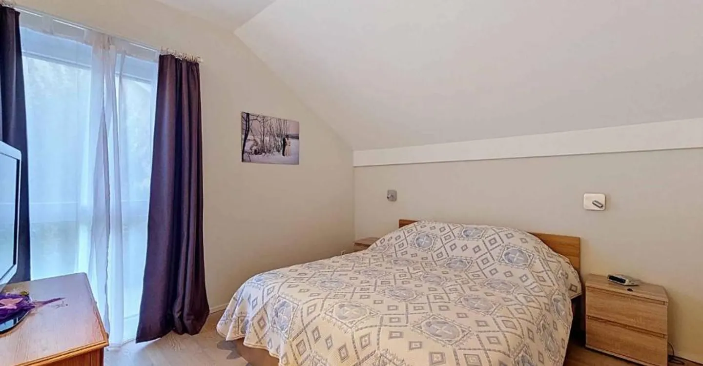 Charming 4.5-room villa in the heart of a green setting - Photo 6 of 13