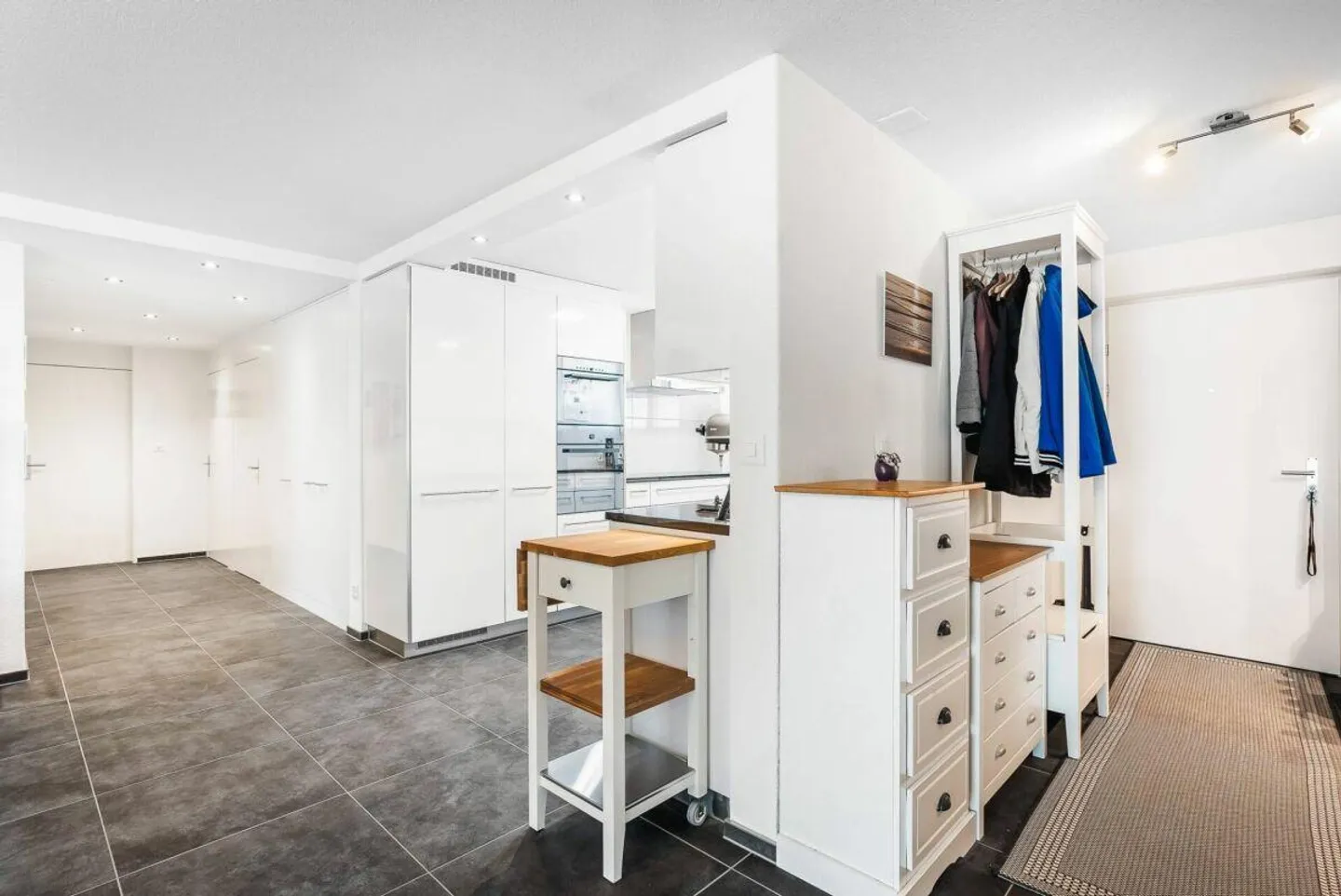 Appartement spacieux de 5,5 pièces calme et central - Photo 4 sur 10