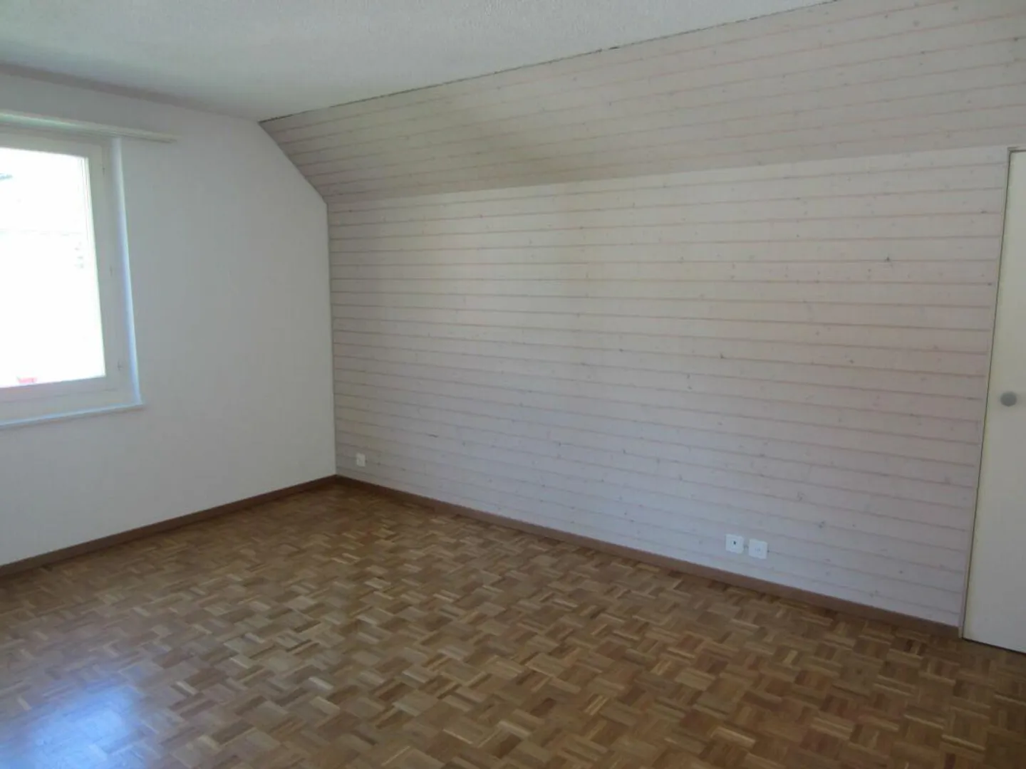 Beautiful 3.5 room apartment with mountain view - Photo 9 of 10