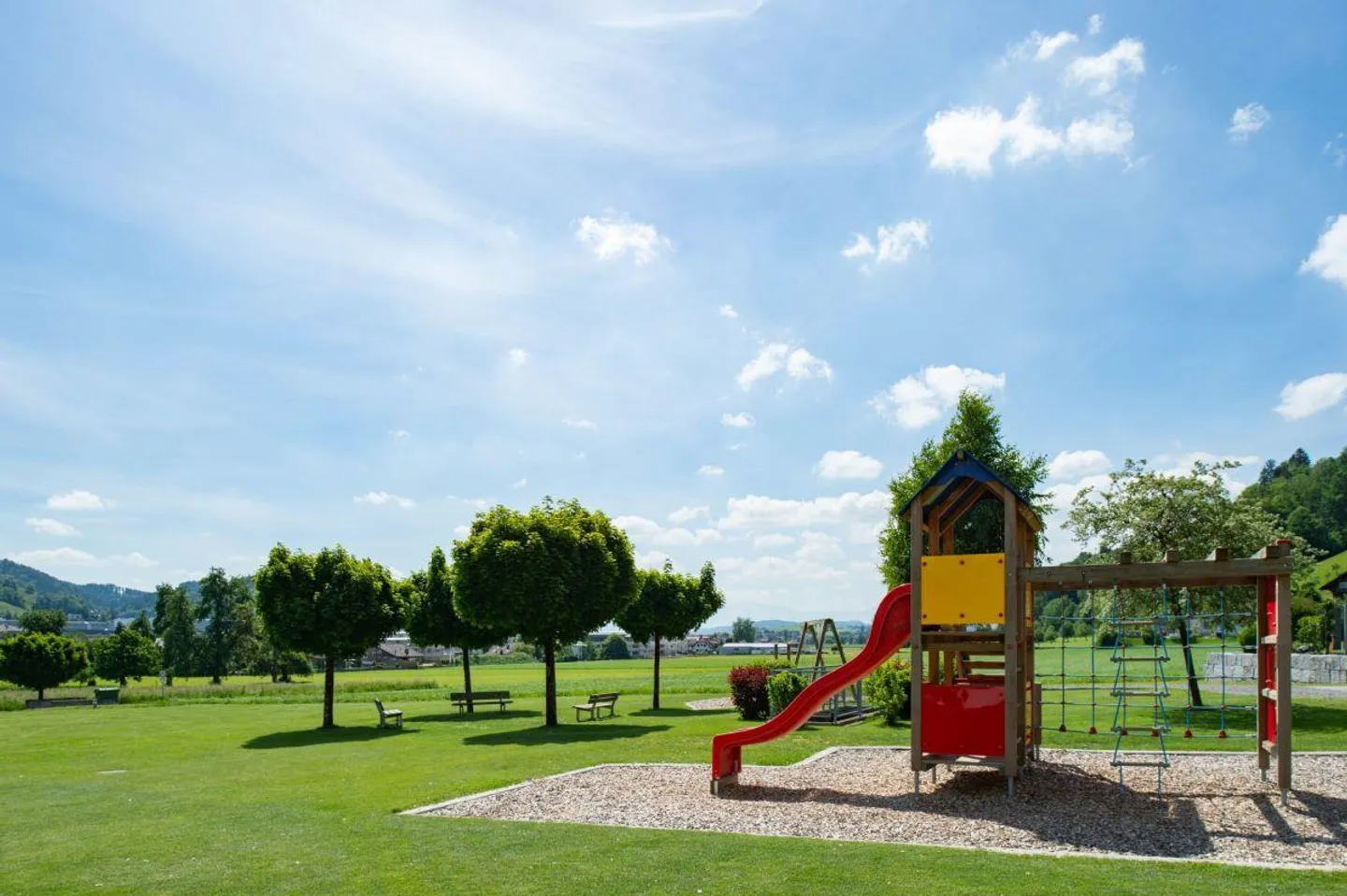 Beautiful 3.5 room apartment with mountain view - Photo 10 of 10