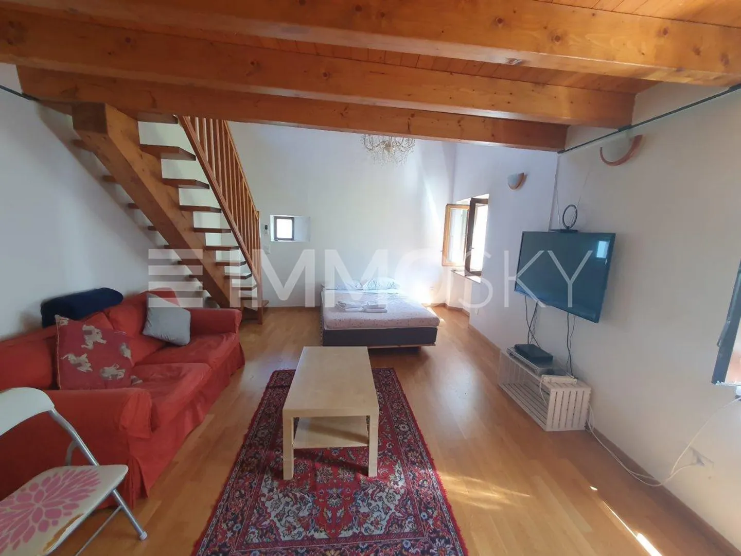 The Yellow House - Photo 3 of 4