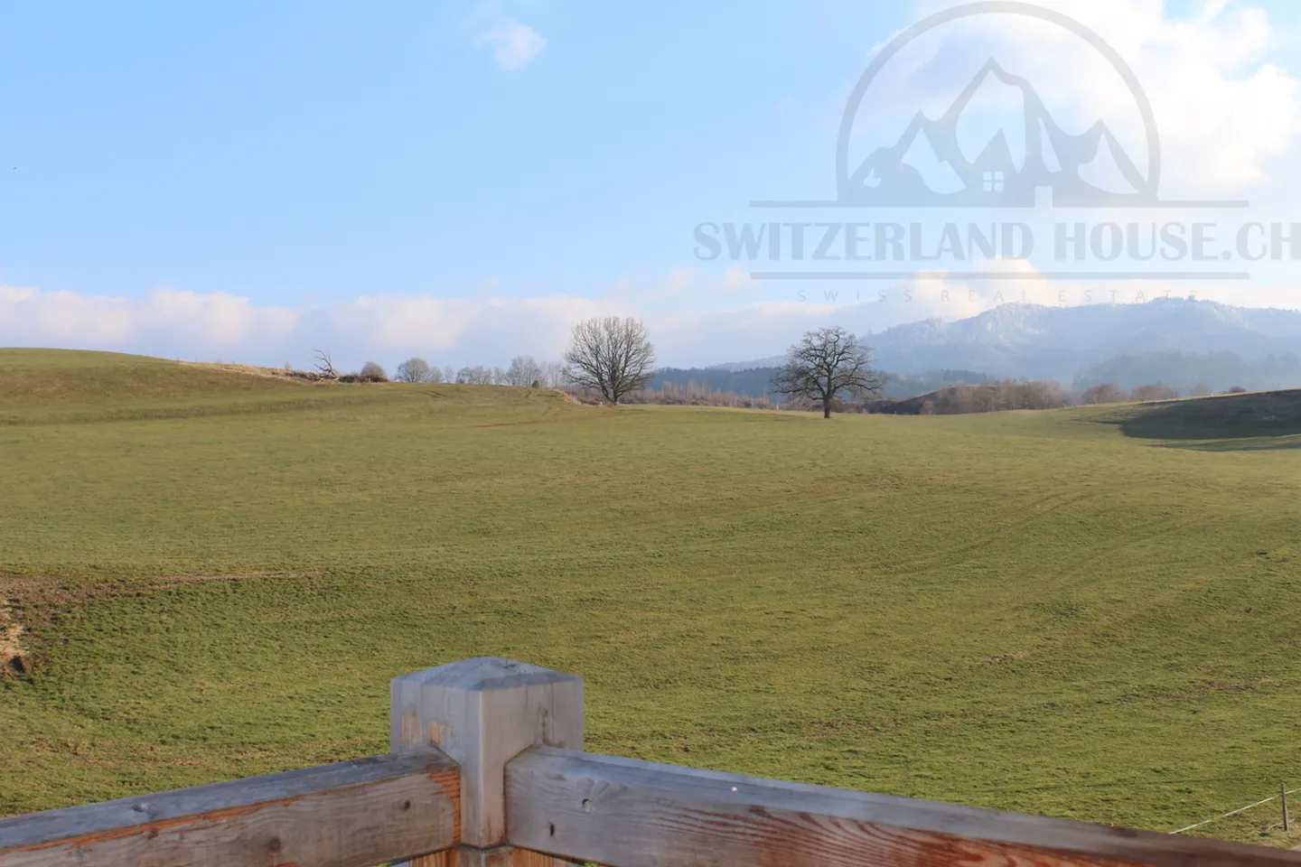 Geräumige 4,5-Zimmer-Wohnung mit freiem Blick in Posat - Foto 7 von 11