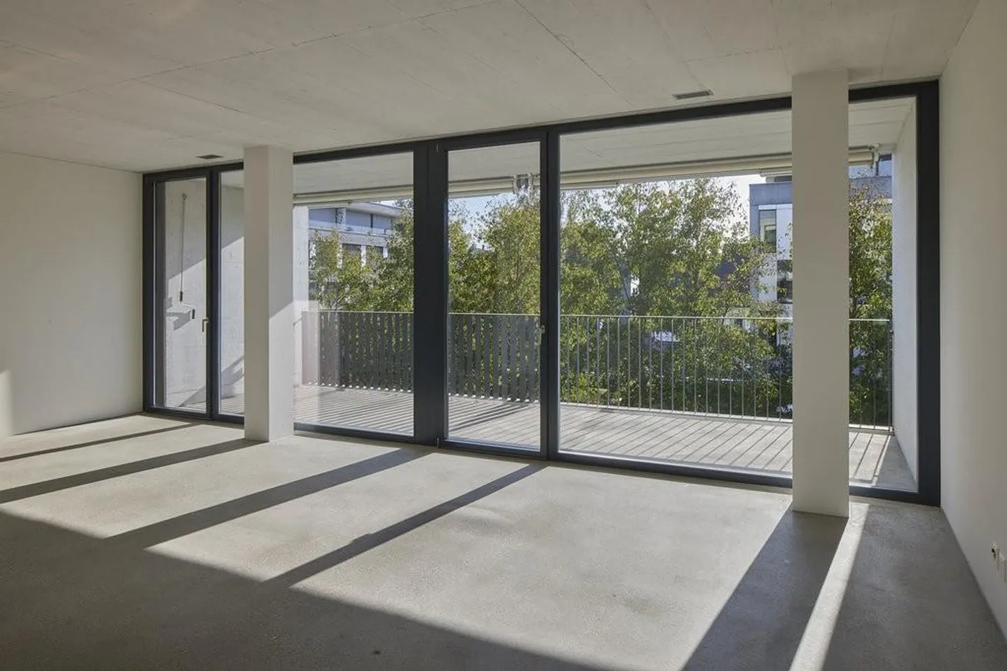 RENT WITHOUT DEPOSIT - Centrally located city quarter - Photo 3 of 8