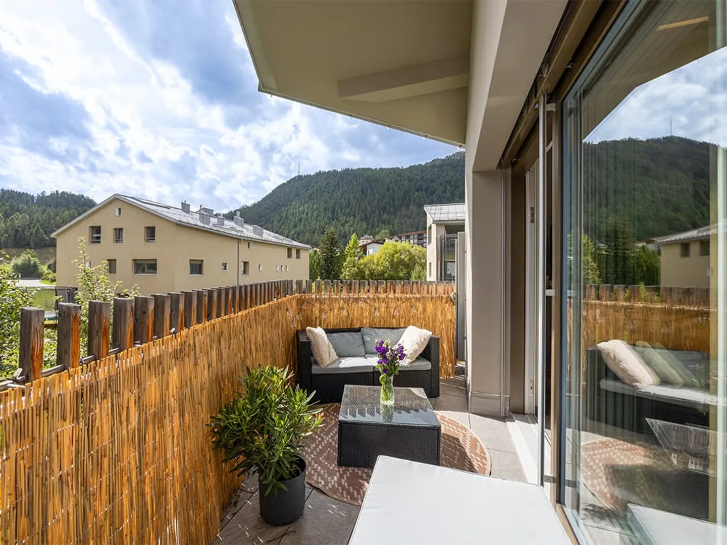 The Art of Alpine Living. Exquisite Living Culture in Celerina. - Photo 1 of 11