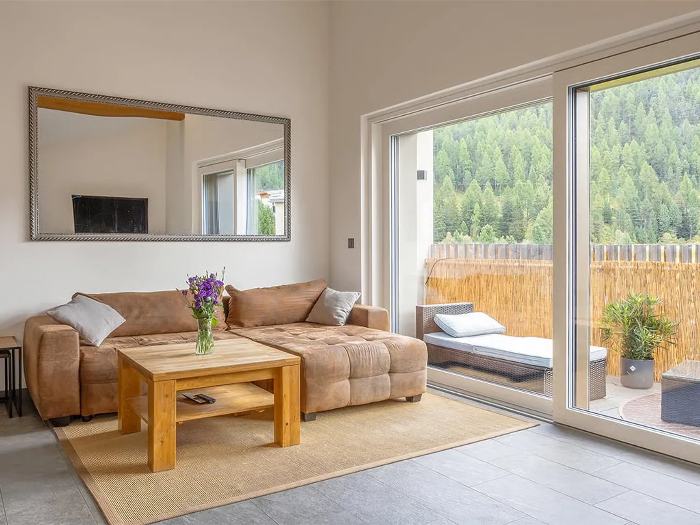 The Art of Alpine Living. Exquisite Living Culture in Celerina. - Photo 2 of 11