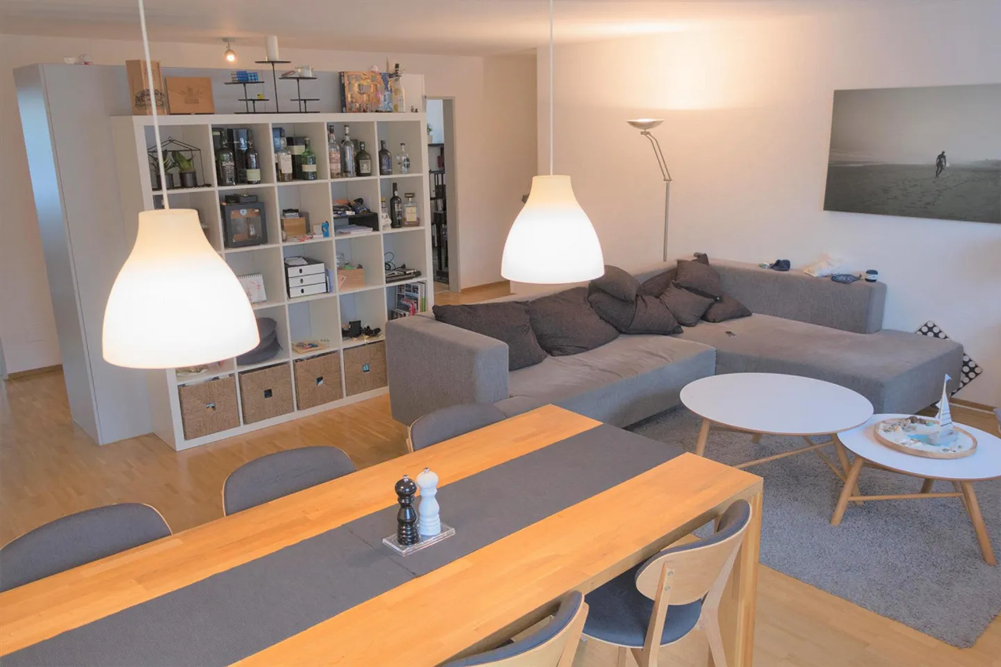 Ampio appartamento di 4 stanze con balcone e molto spazio abitativo - Foto 8 di 8