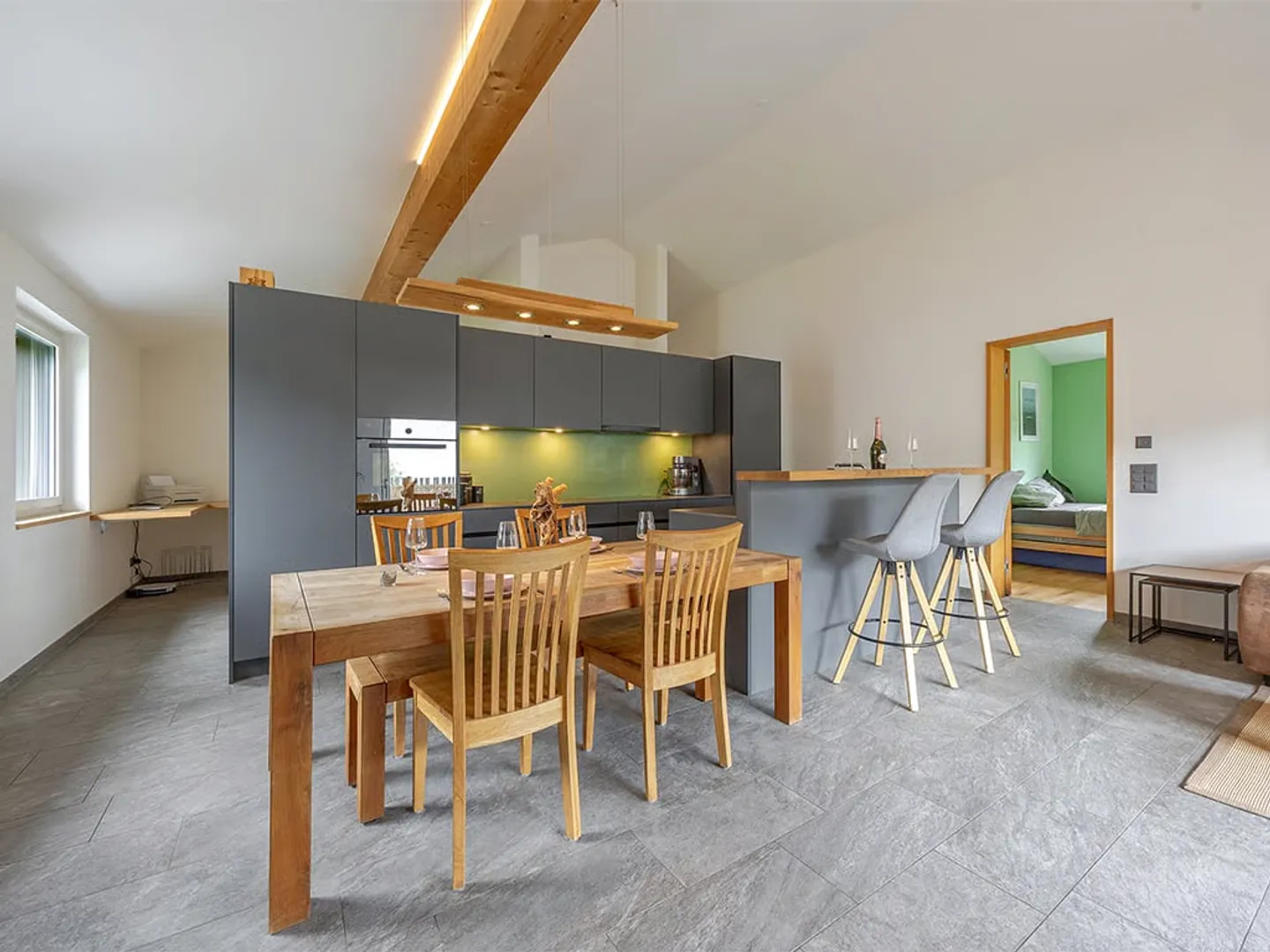 The Art of Alpine Living. Exquisite Living Culture in Celerina. - Photo 4 of 11