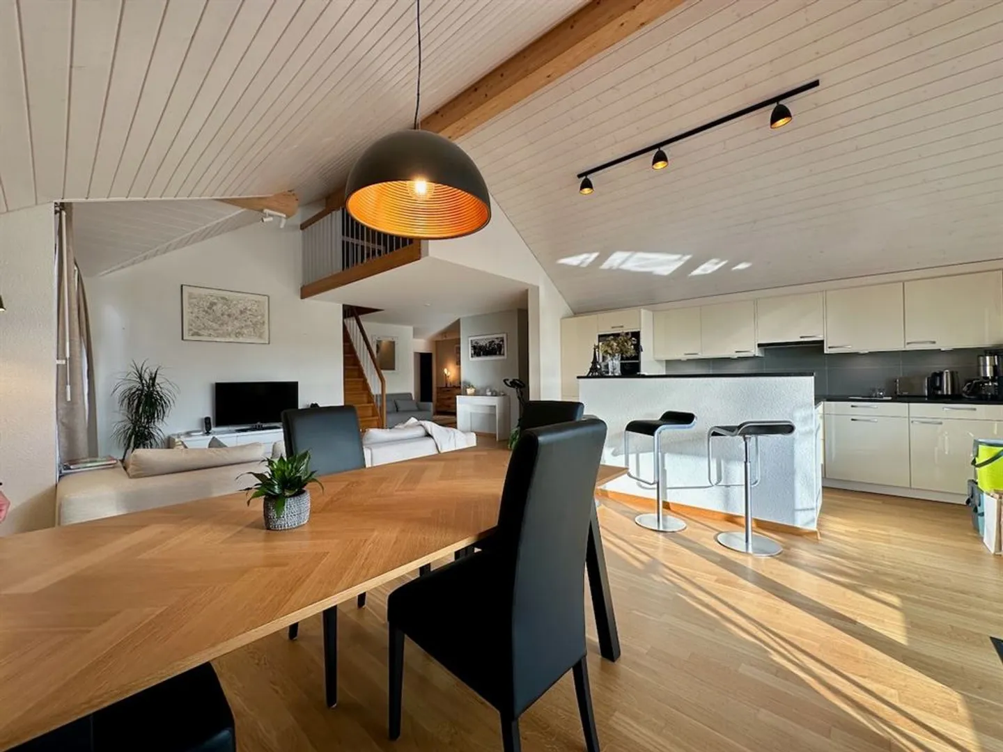 Vue sur le lac et les Alpes avec grande terrasse - Photo 4 of 13