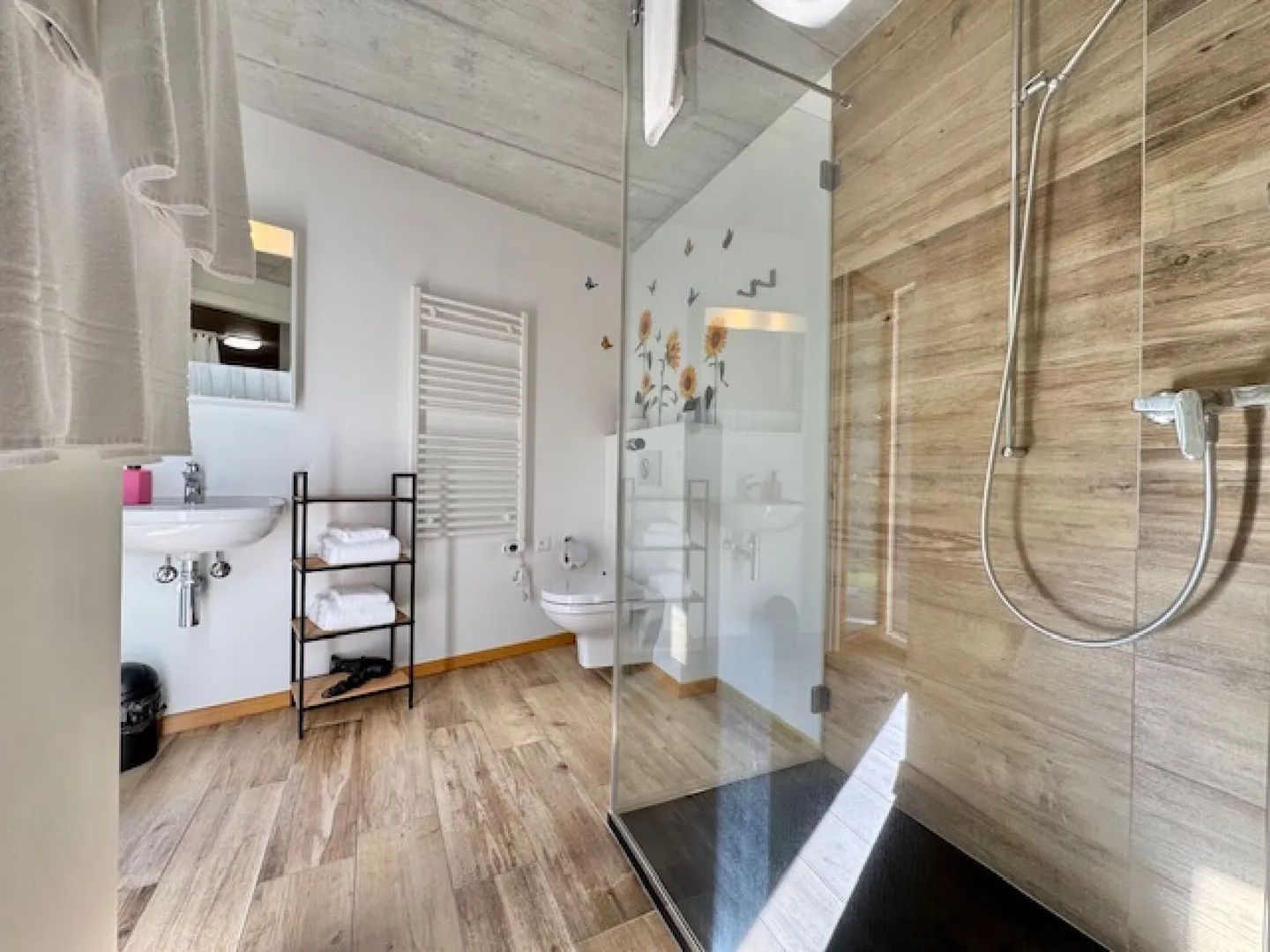 FOR SALE IN THE CENTER OF GORDEVIO - Charming, completely renovated Rustico - Photo 11 of 21