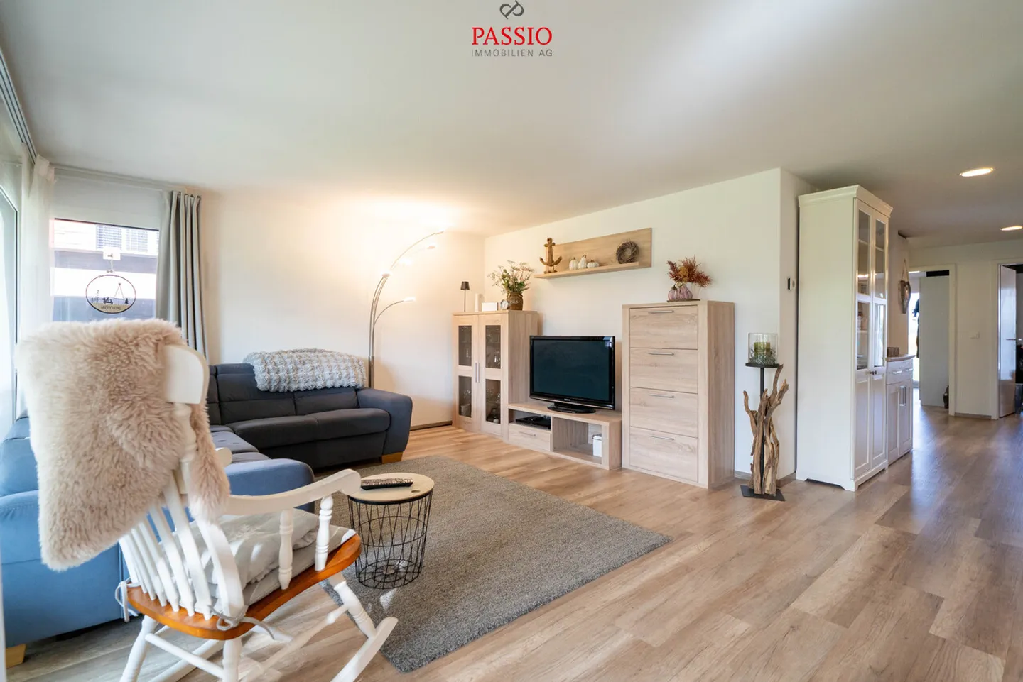 Appartement moderne de 4,5 pièces au rez-de-chaussée avec 2 espaces de détente dans un emplacement de choix - Photo 5 sur 27