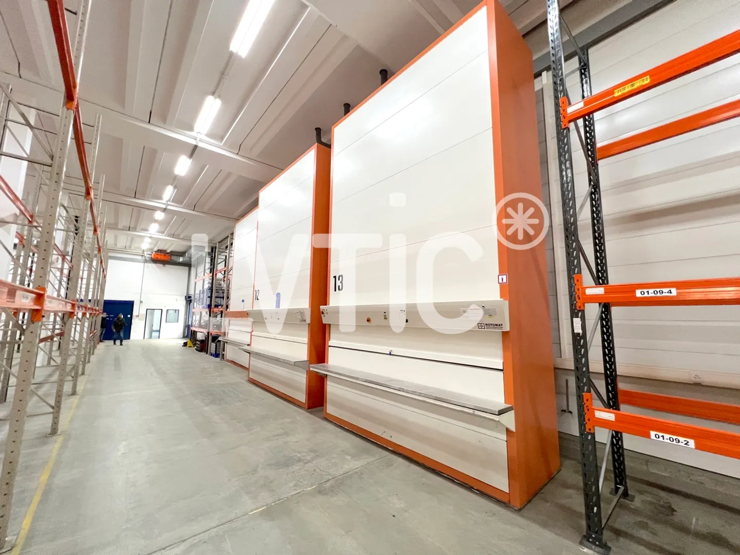 Sito industriale di 5500 m2 divisibili in affitto vicino a Nyon - Foto 5 di 13