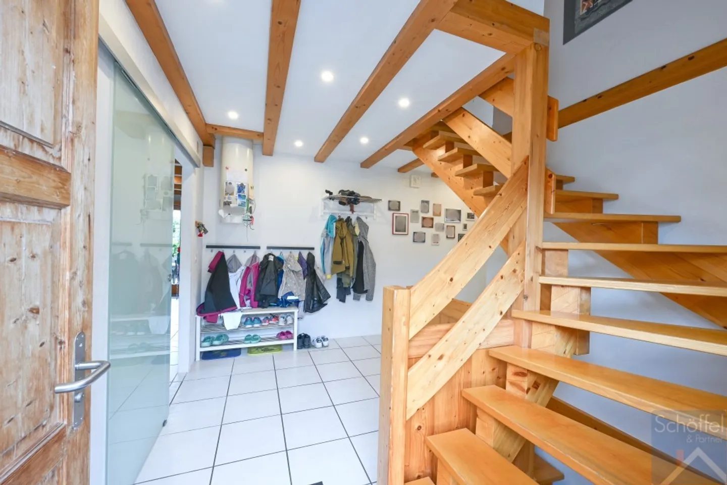 7 ½-Zimmer Einfamilienhaus - Foto 2 von 13