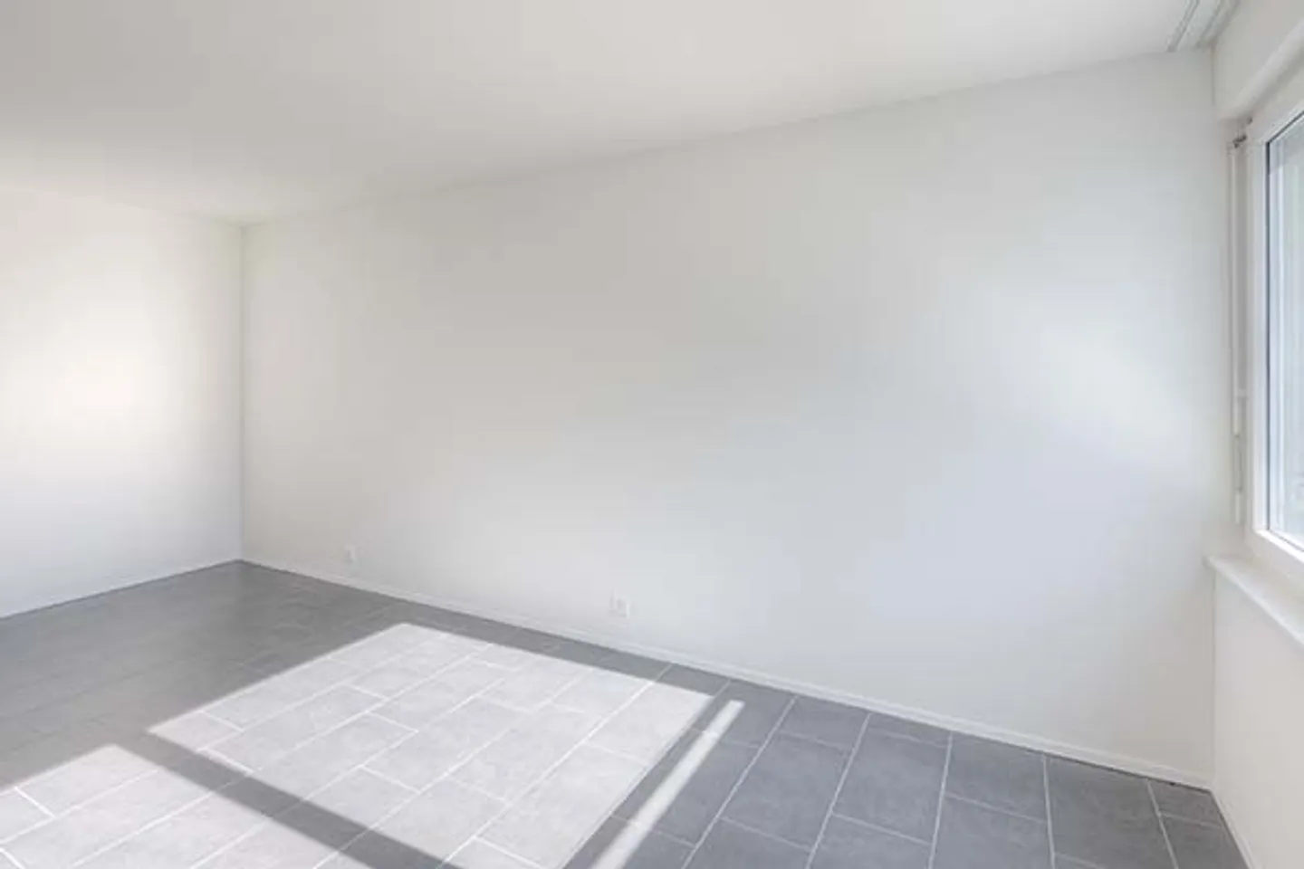 Stylish Maisonette Apartment - Photo 6 of 7