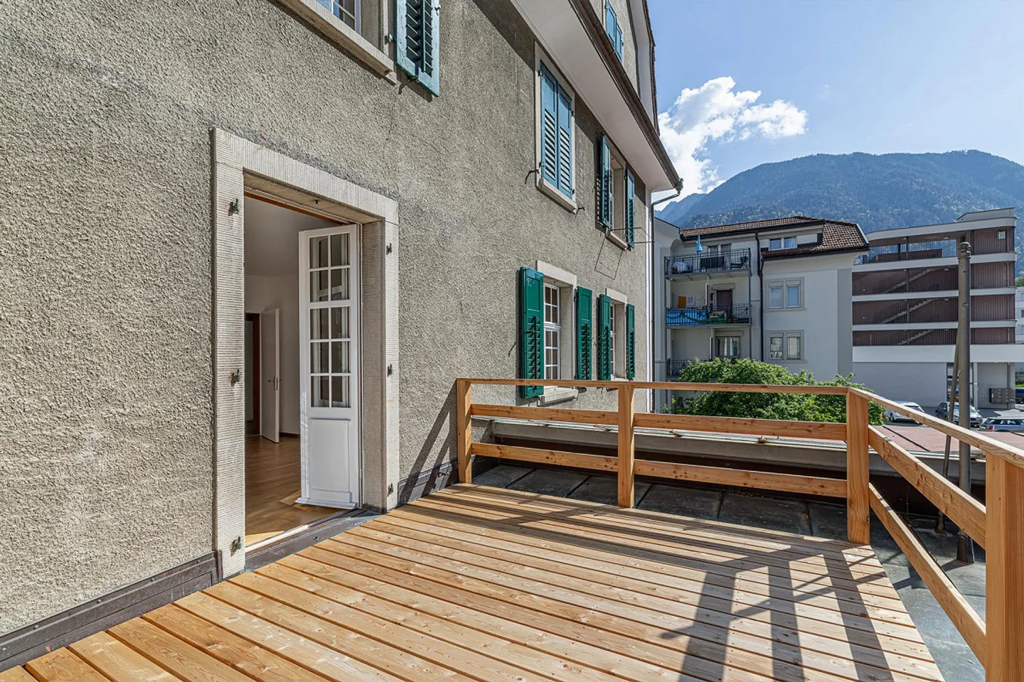 Appartamento in vecchio edificio appena ristrutturato con grande terrazza - Foto 8 di 16