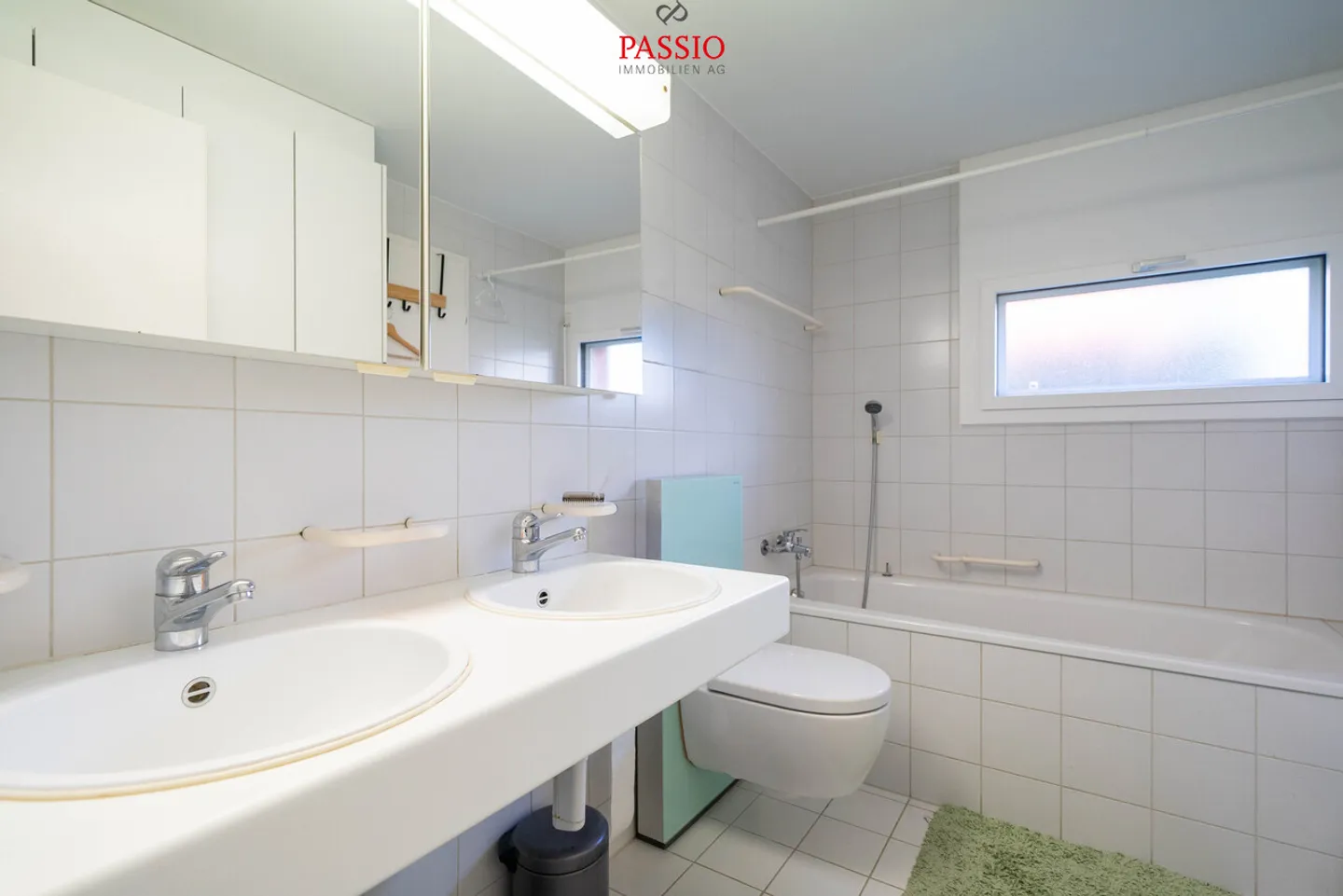 Appartement moderne de 4,5 pièces au rez-de-chaussée avec 2 espaces de détente dans un emplacement de choix - Photo 12 sur 27