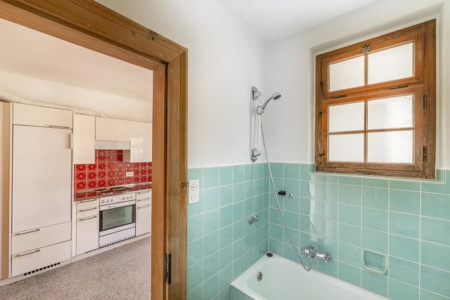 Appartamento in vecchio edificio appena ristrutturato con grande terrazza - Foto 13 di 16