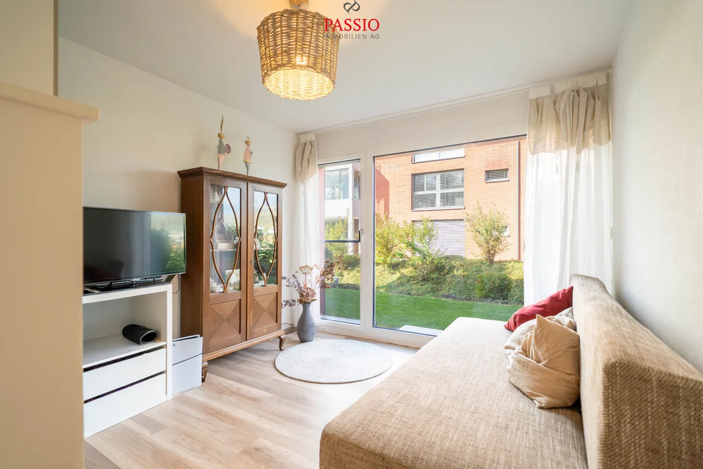 Appartement moderne de 4,5 pièces au rez-de-chaussée avec 2 espaces de détente dans un emplacement de choix - Photo 16 sur 27