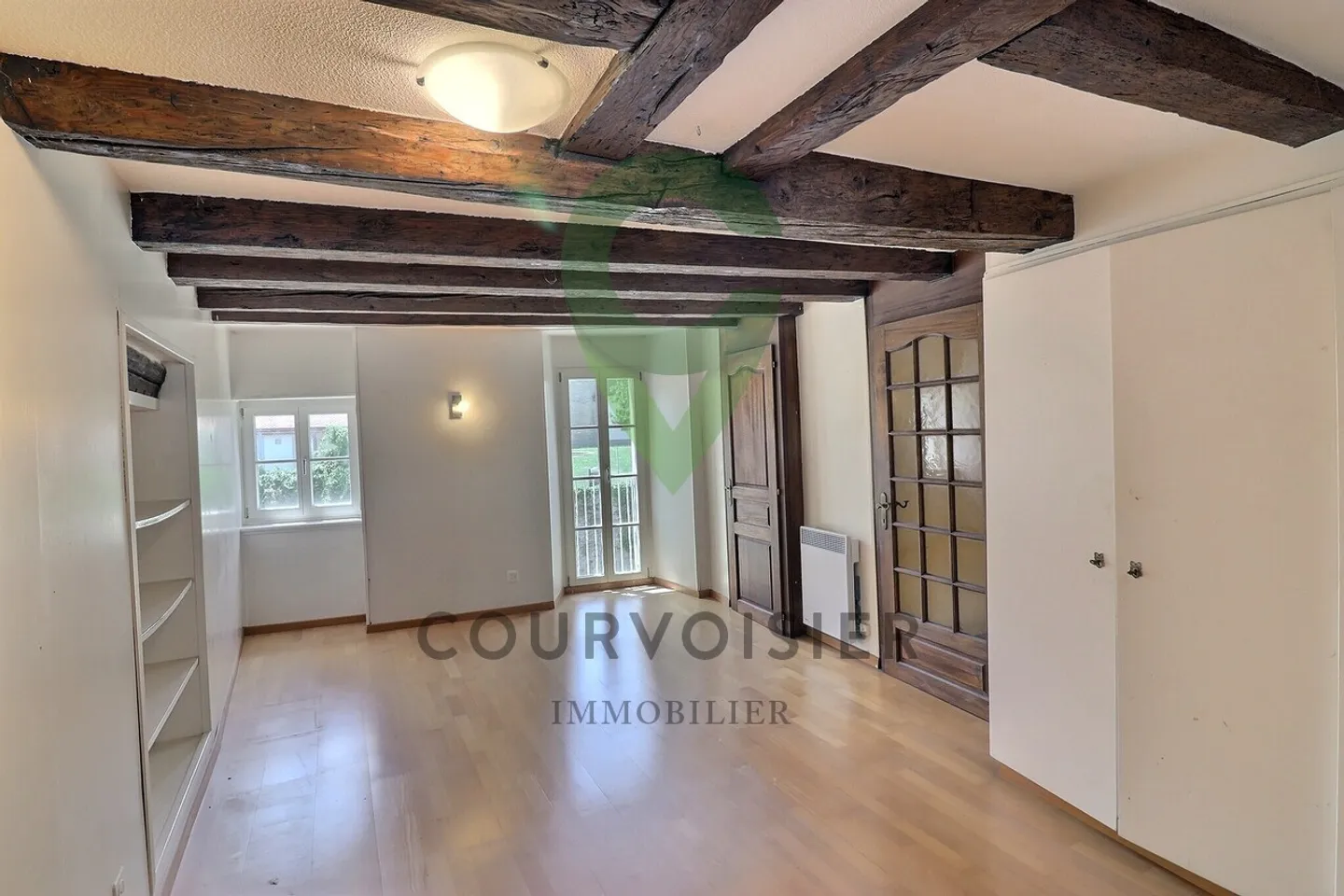 Village house with 6 rooms to renovate in the heart of Estavayer-le-lac - Photo 9 of 14