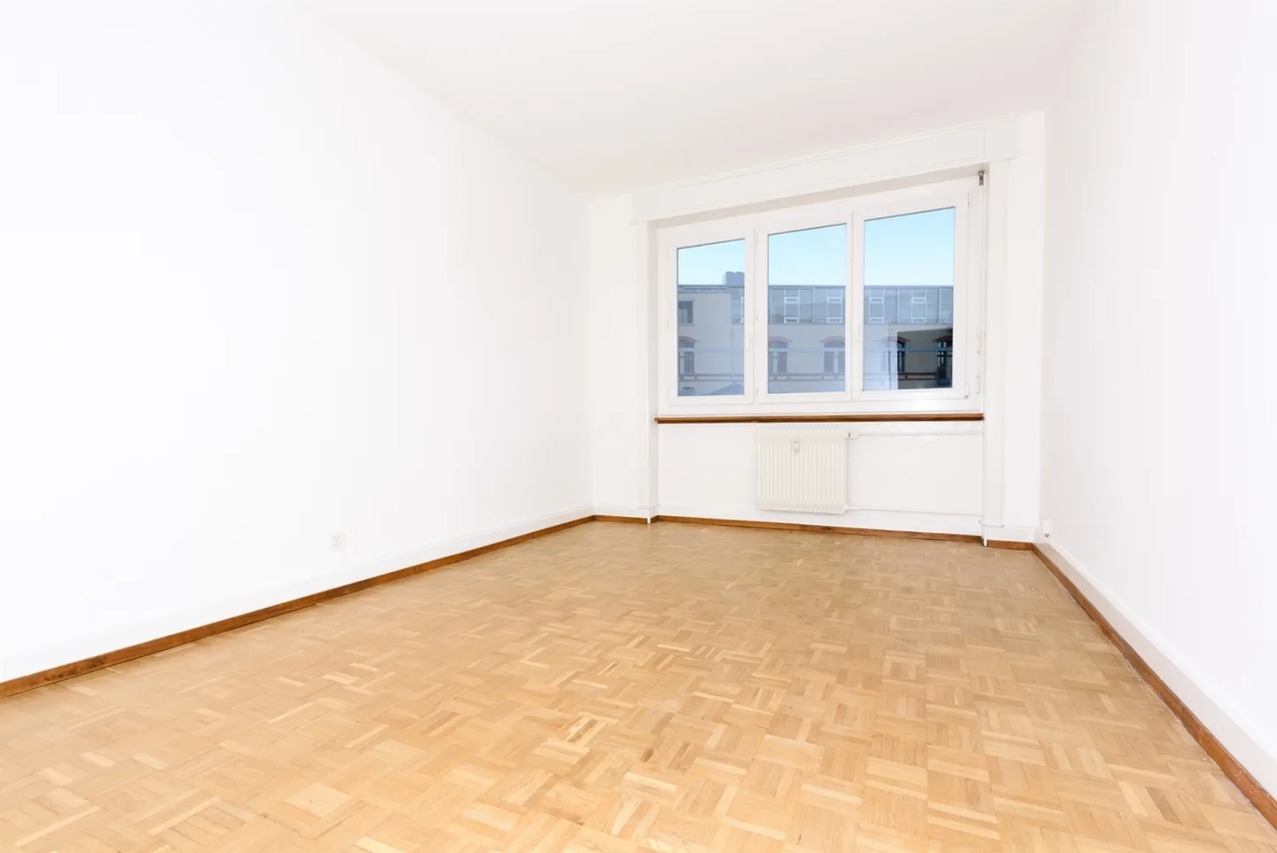 Appartement Confortable Près du Centre - Photo 3 sur 9