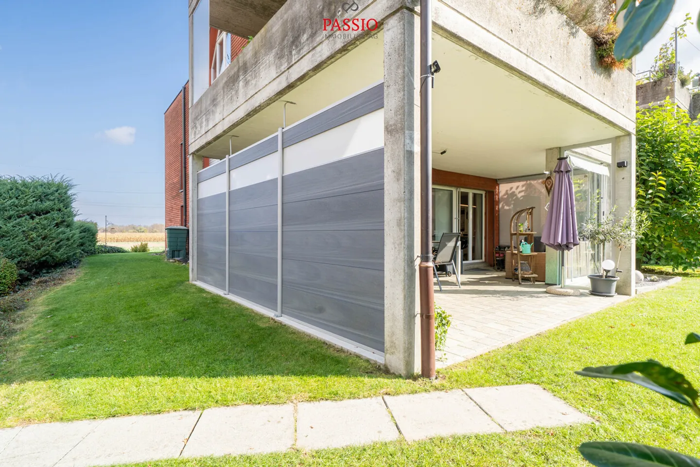 Appartement moderne de 4,5 pièces au rez-de-chaussée avec 2 espaces de détente dans un emplacement de choix - Photo 23 sur 27