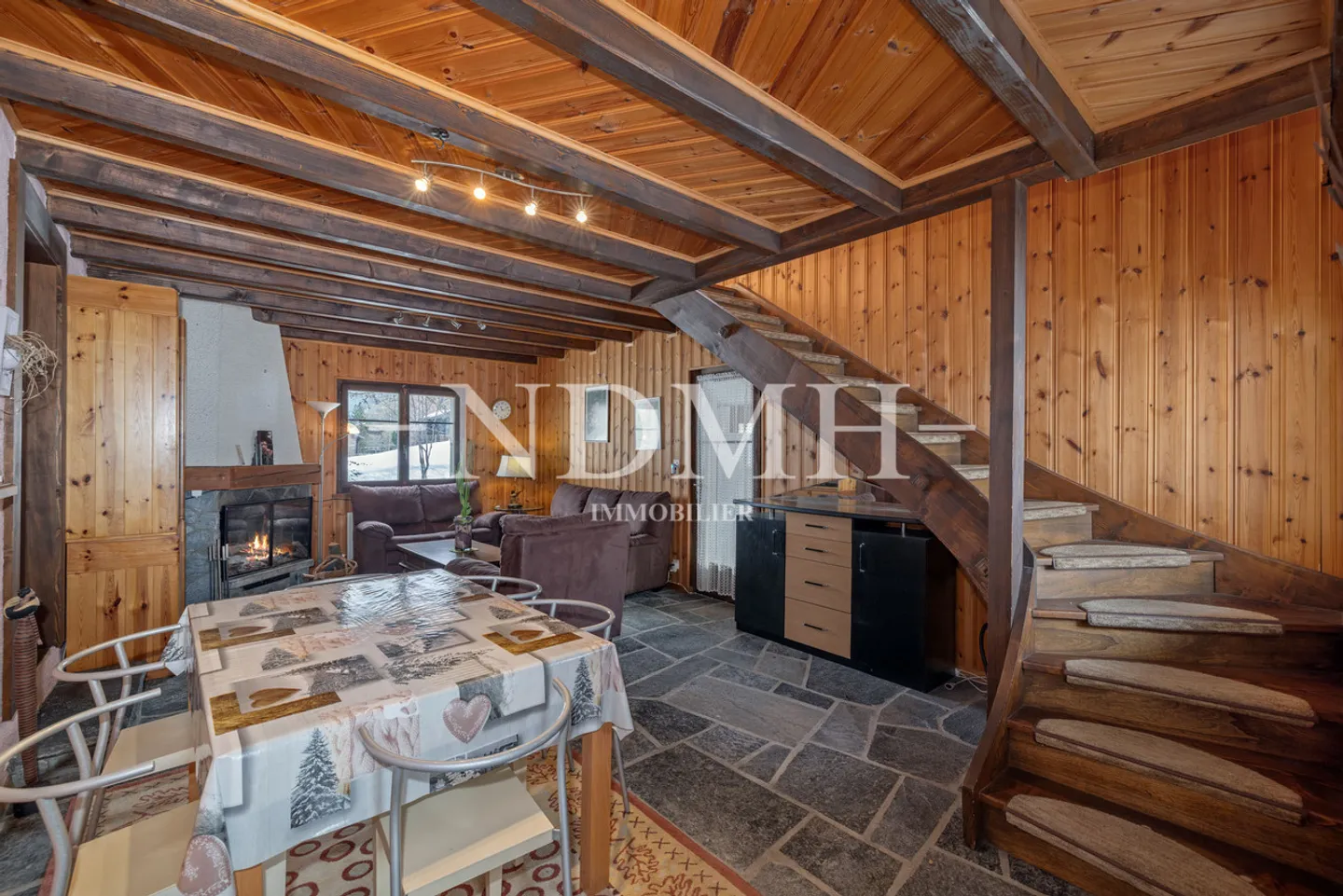 Chalet 9 stanze - Foto 2 di 13