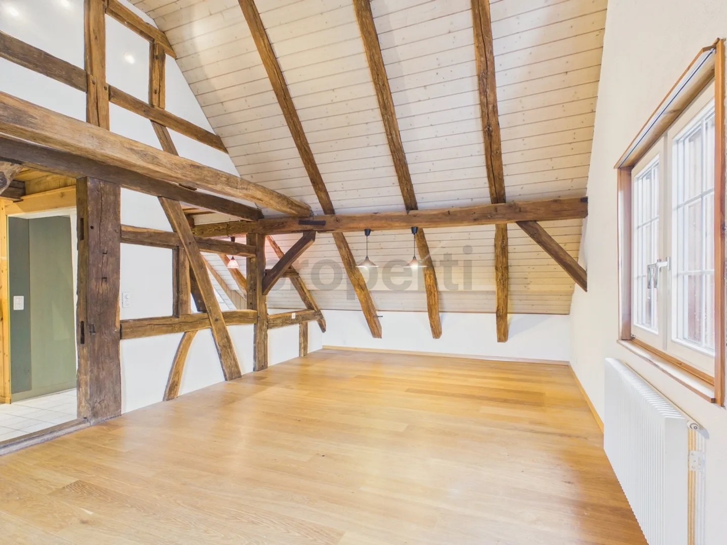 Apartment for rent - Photo 2 of 13