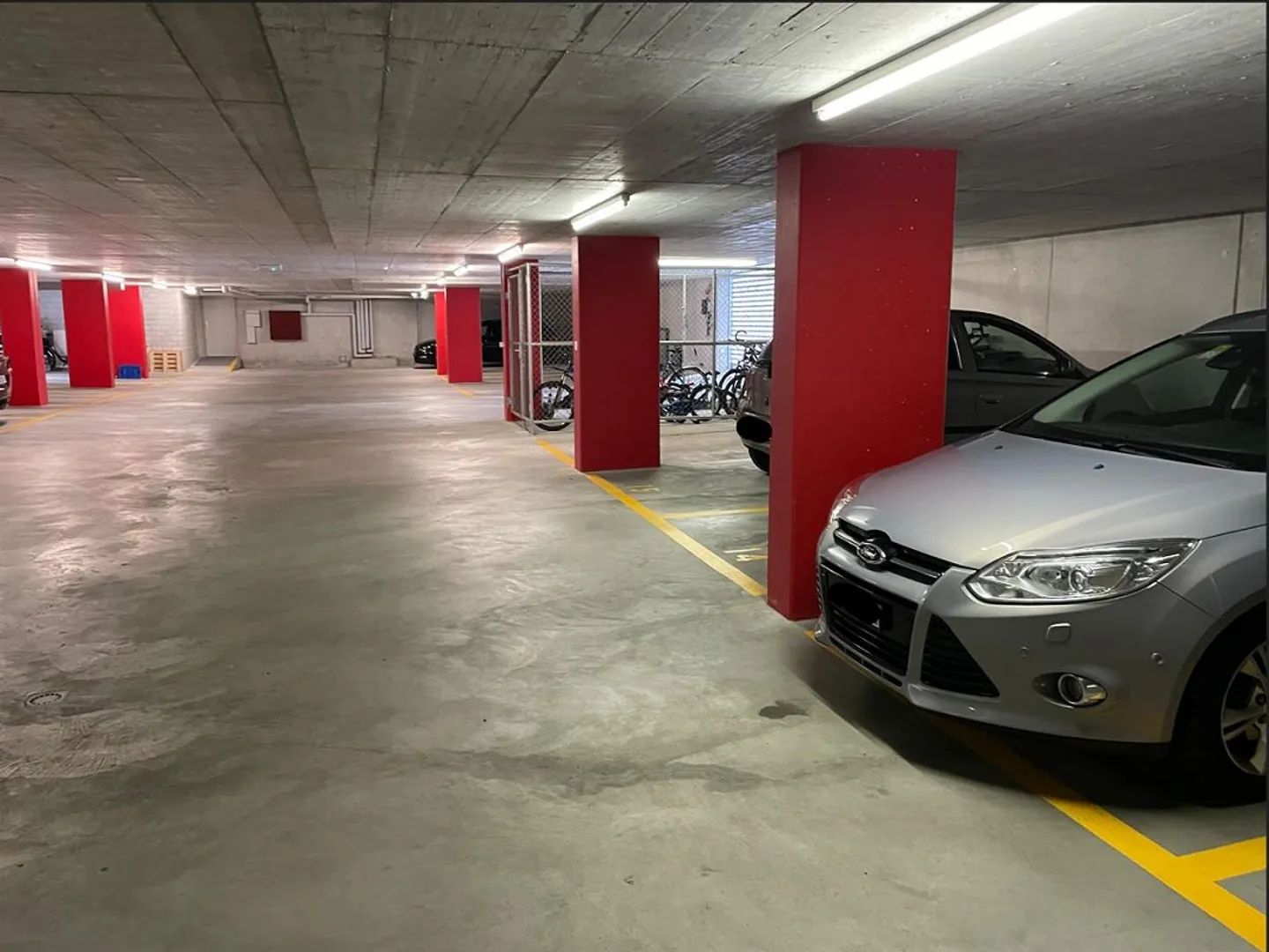 Parkplatz zu Vermieten - Foto 2 von 3