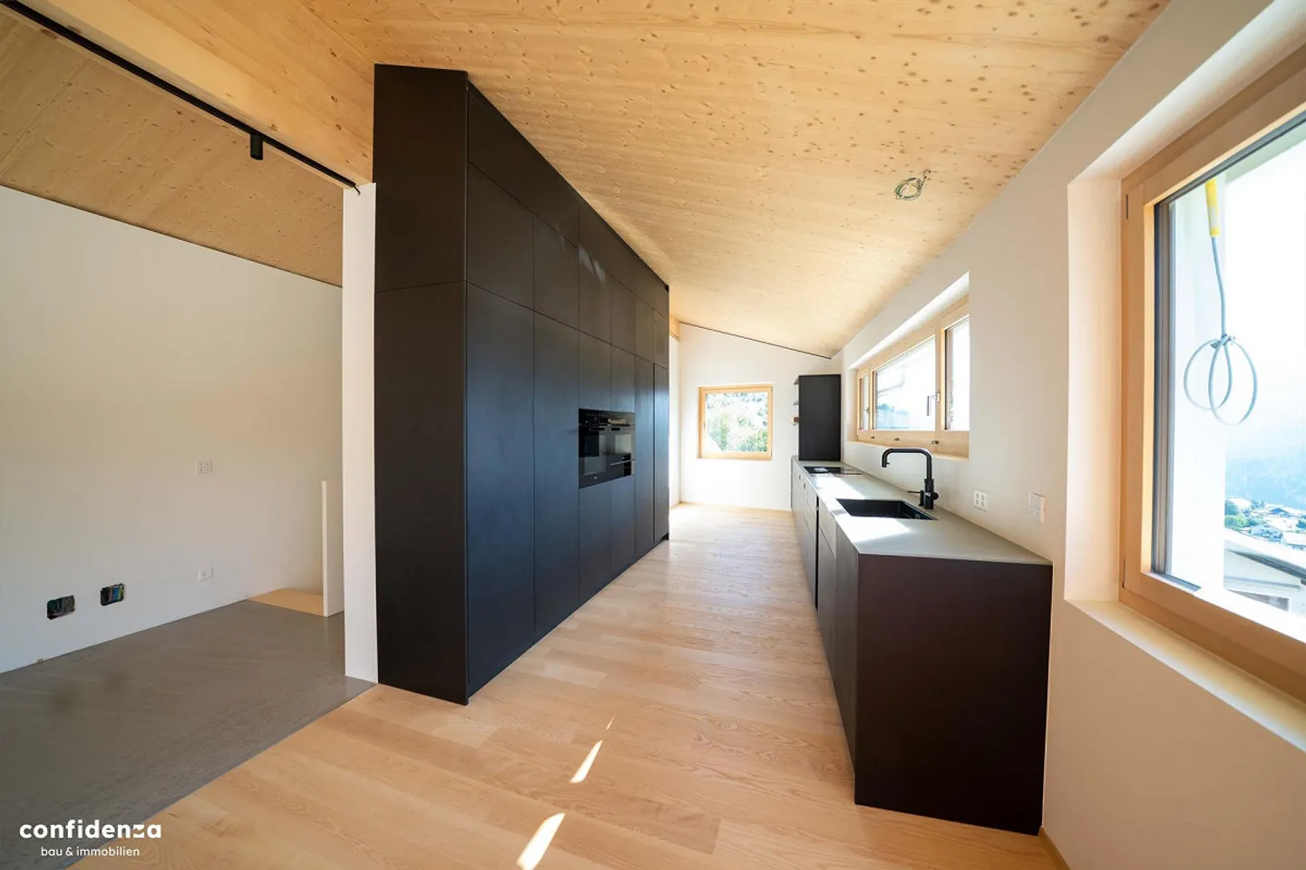 Maison individuelle neuve exclusive avec panorama à Scuol - résidence principale en haut de la colline - Photo 6 sur 13