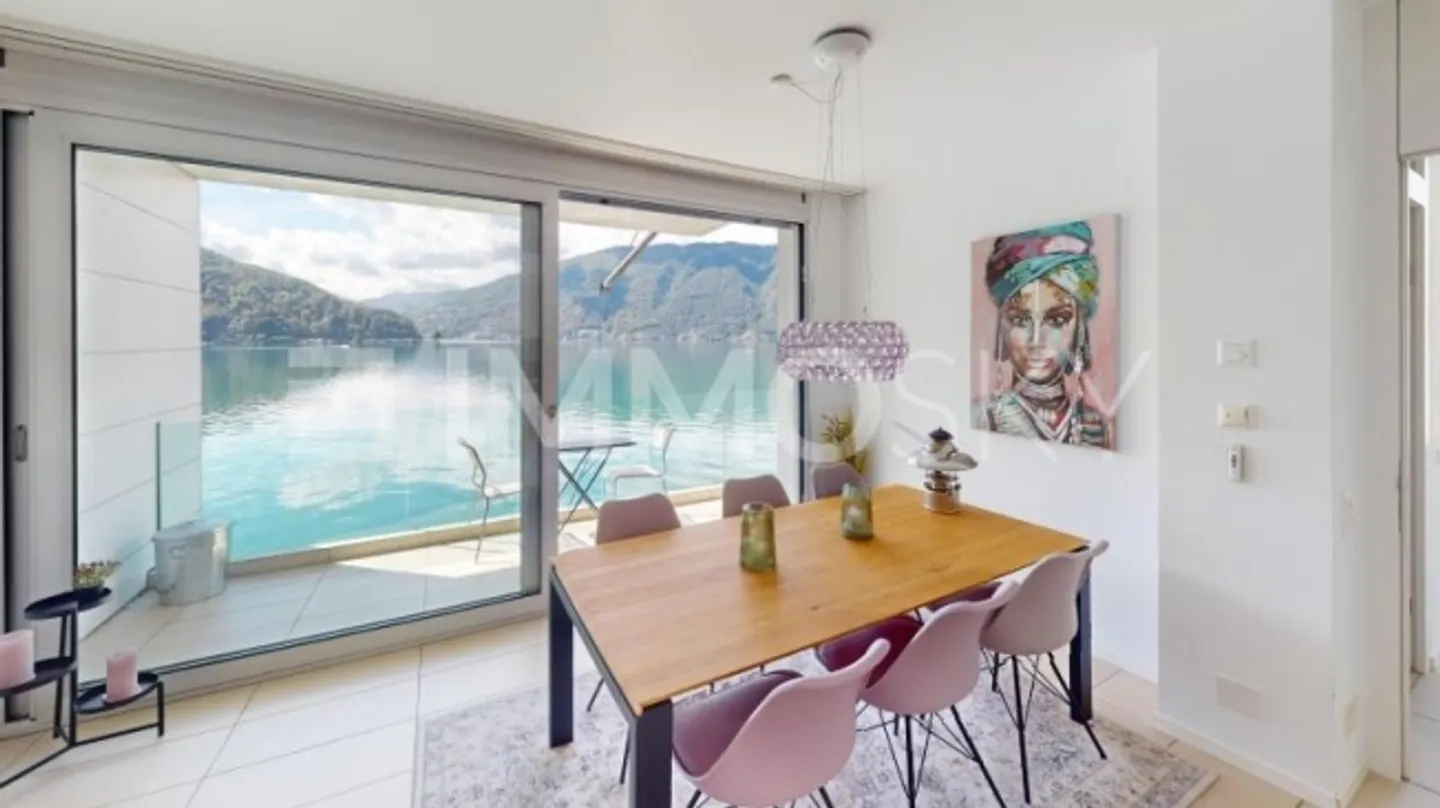 Prestigeträchtige Villa mit atemberaubendem Blick auf den Luganersee - Bissone - Foto 3 von 4