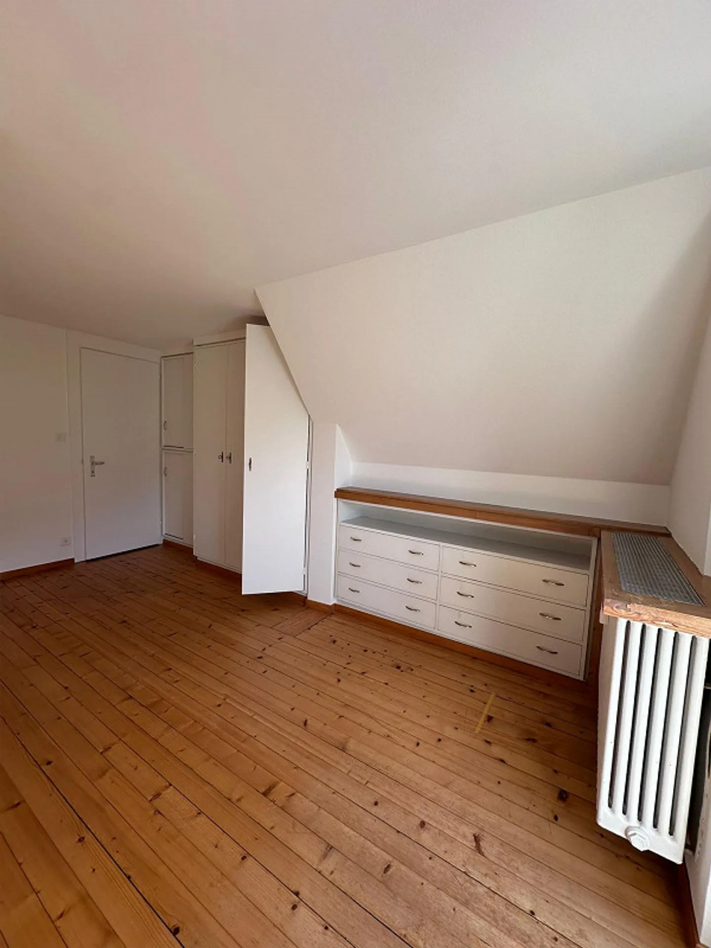 Appartamento mansardato con vista sulla Linth - Foto 7 di 9
