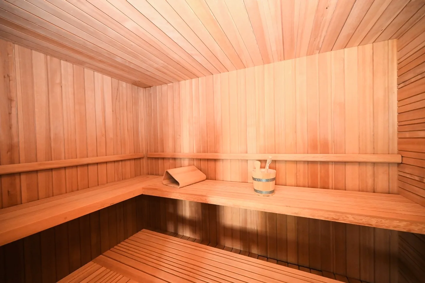 Untermiete - Elegante Möblierte Wohnung mit Privatem Garten - Foto 21 von 23