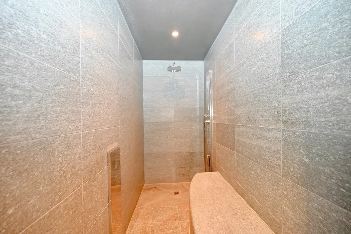 Untermiete - Elegante Möblierte Wohnung mit Privatem Garten - Foto 22 von 23