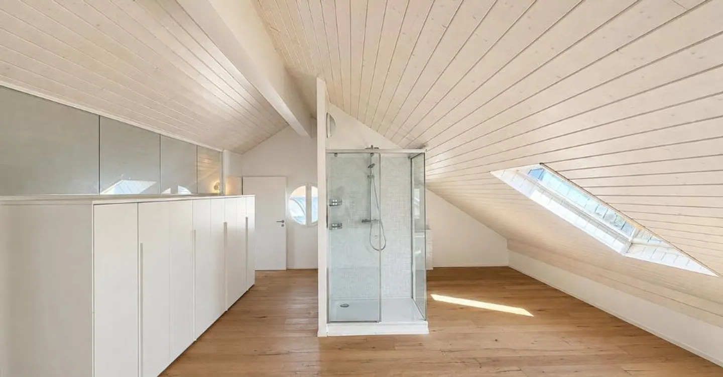 Séjour en double hauteur, 3 chambres de 17 à 18 m² et loft de 51 m² - Photo 6 of 12