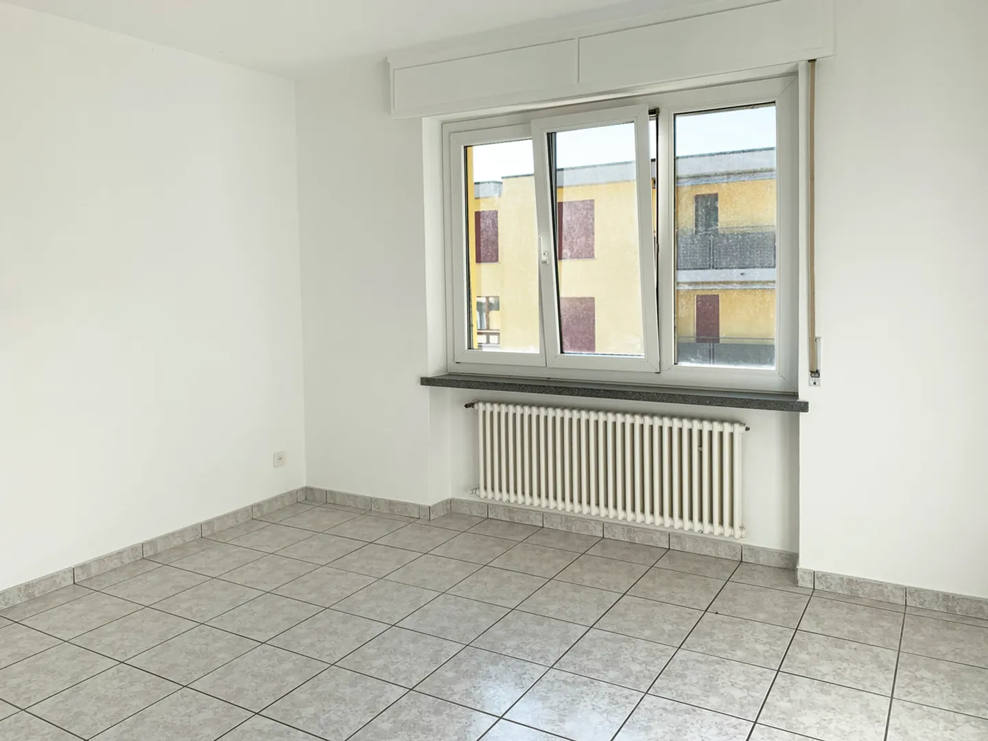 Appartamento in affitto - Foto 9 di 11
