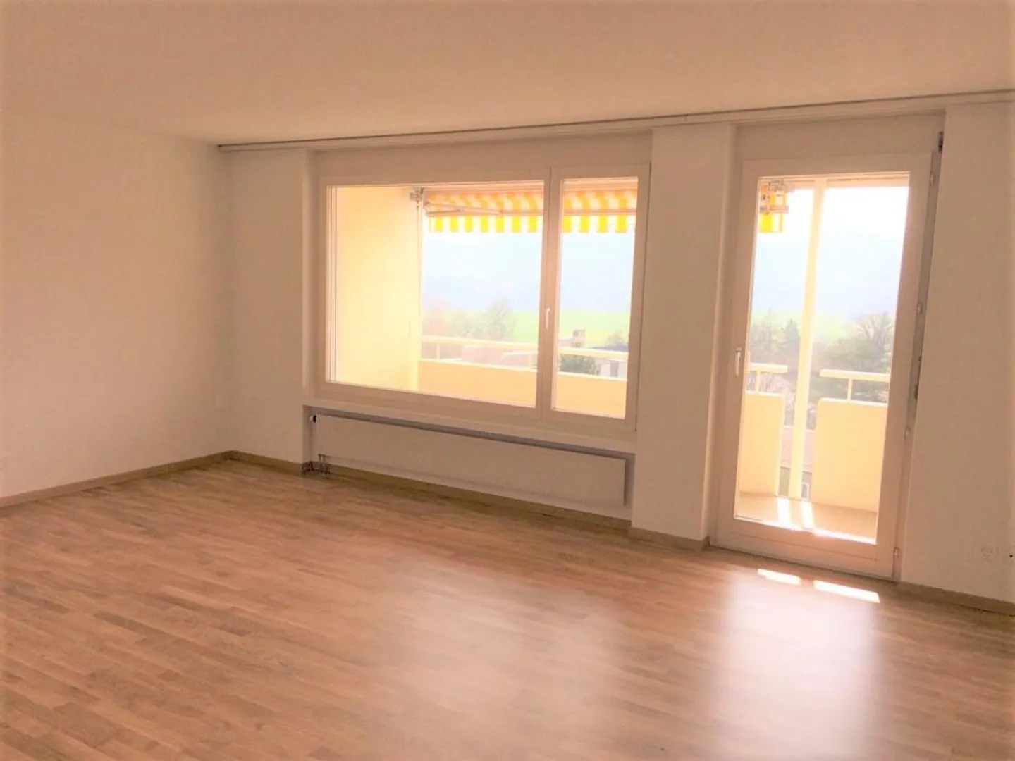 Bellissimo appartamento di 3,5 locali al 6° piano con vista spettacolare - Foto 4 di 7