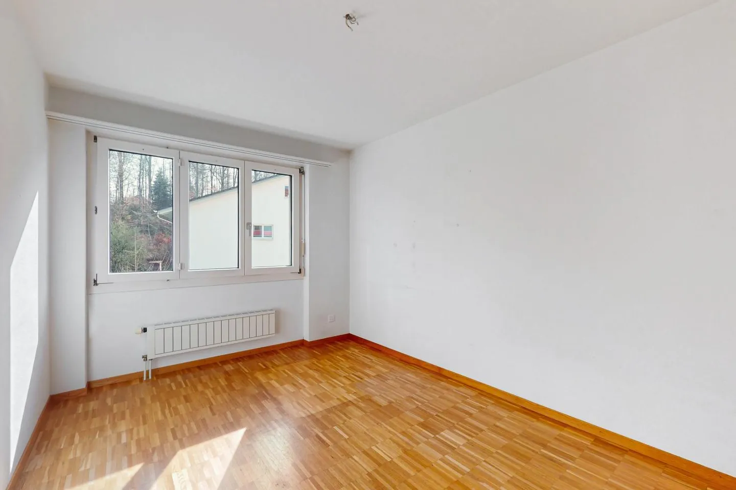 Charmante appartement de 3,5 pièces avec facteur de bien-être - Photo 3 sur 4
