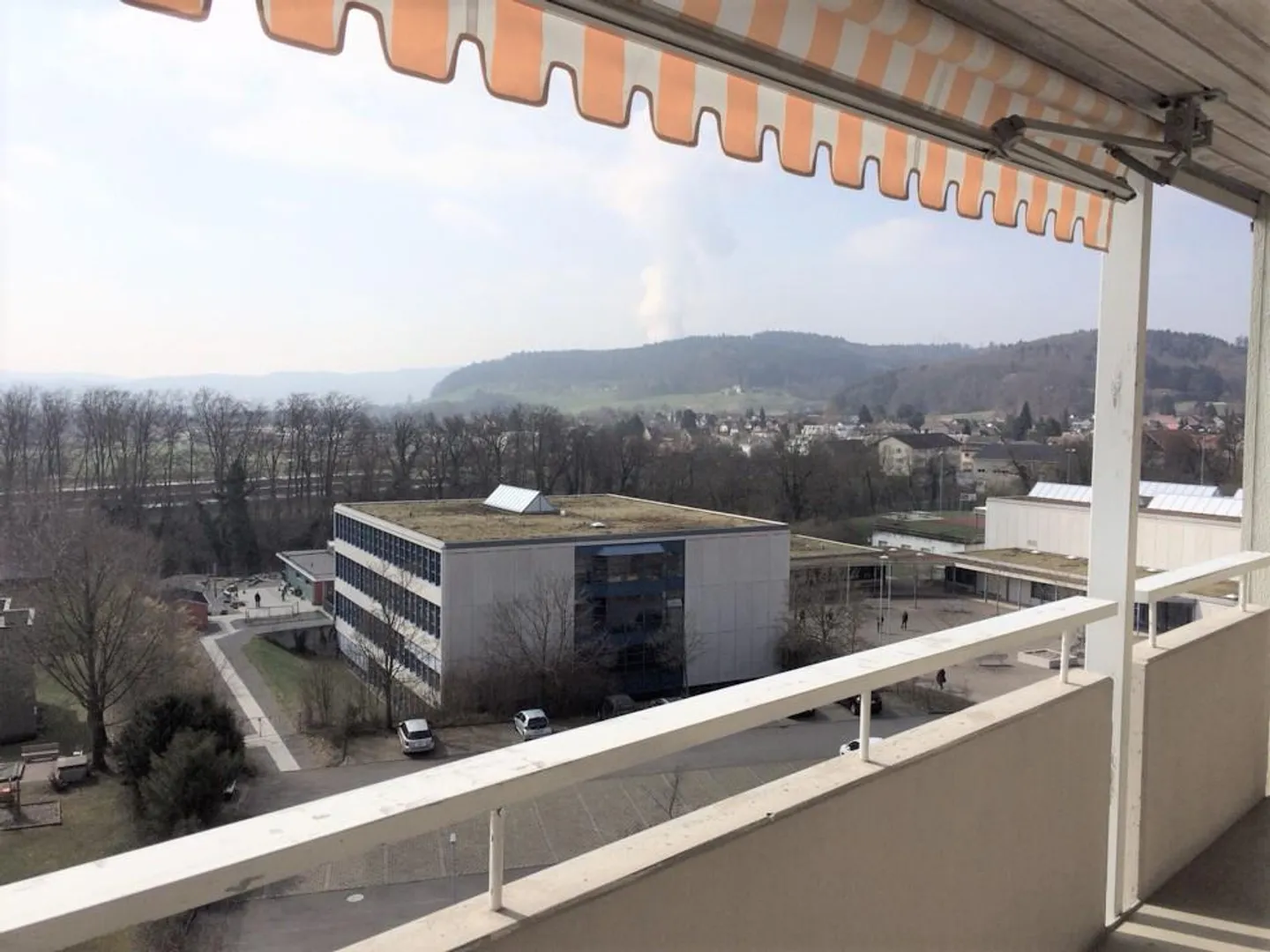 Bellissimo appartamento di 3,5 locali al 6° piano con vista spettacolare - Foto 1 di 7