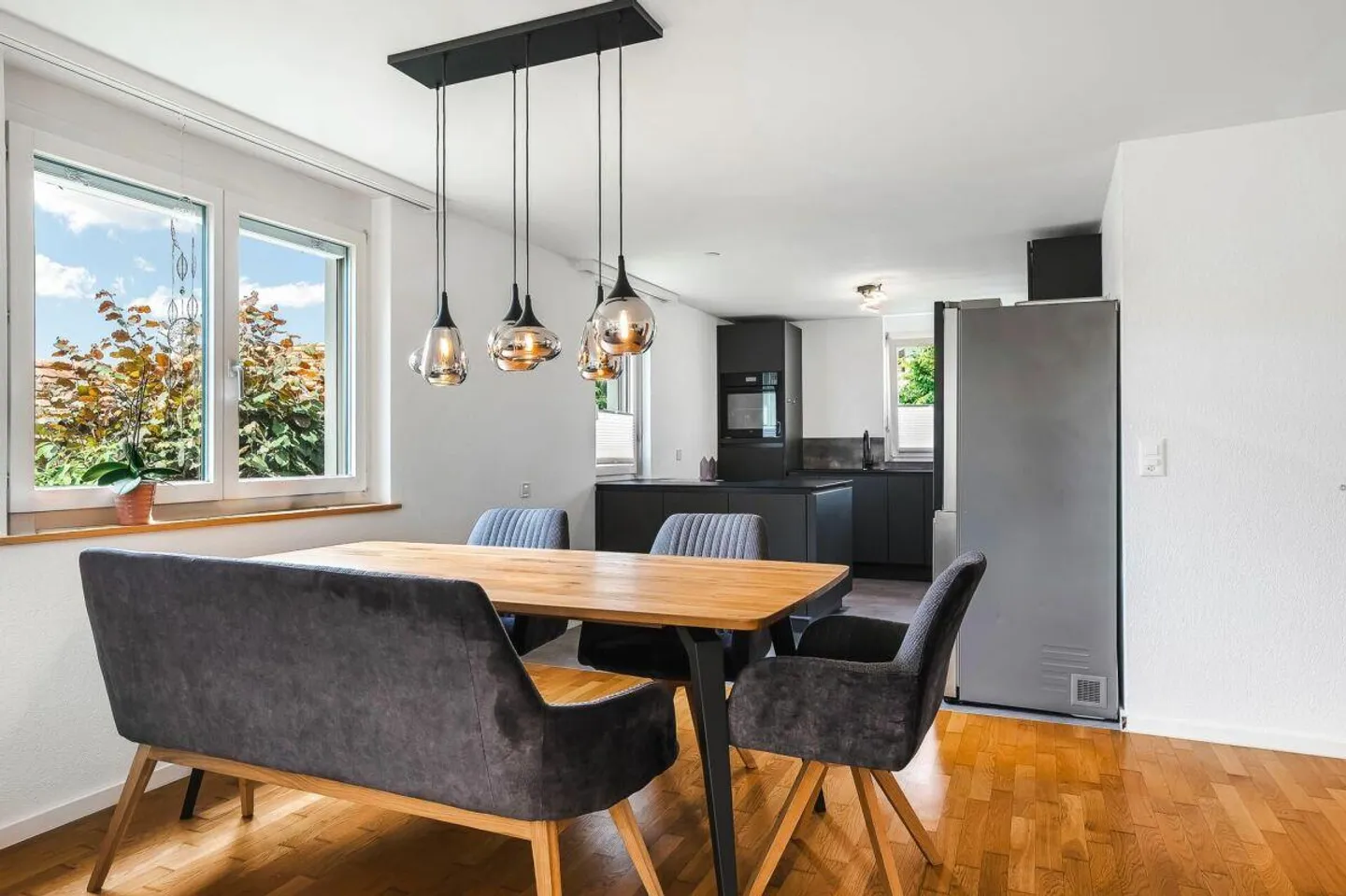 Charming 4.5-room apartment in a well-kept neighborhood - Photo 7 of 10