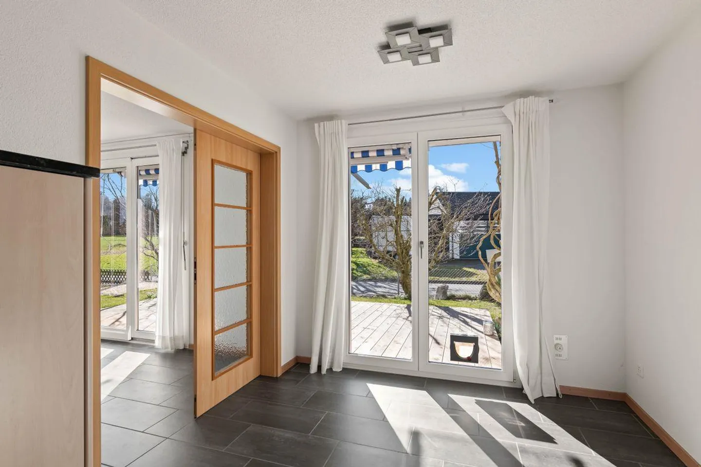 Charming Single Family Home - Photo 6 of 13