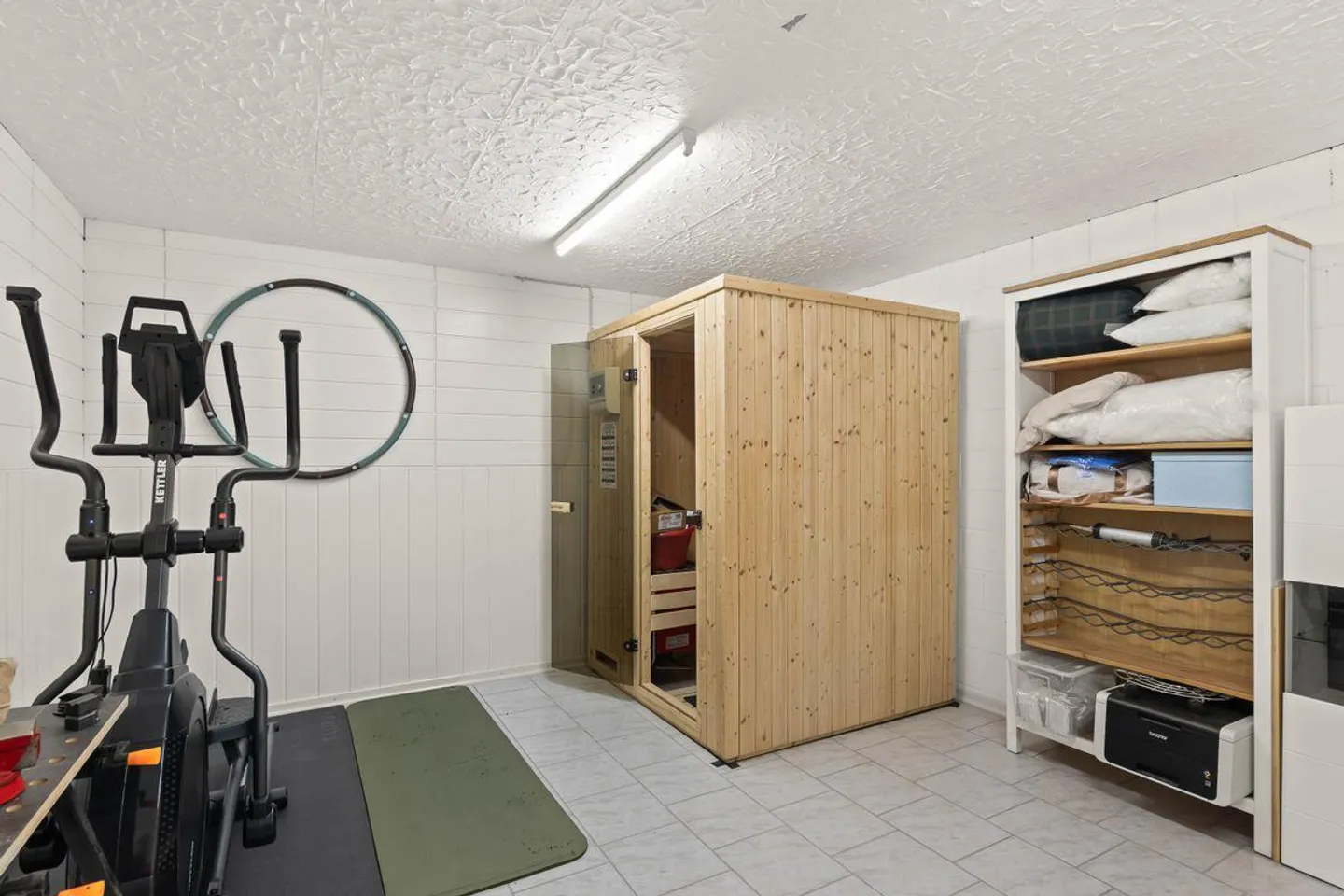 Charming Single Family Home - Photo 12 of 13